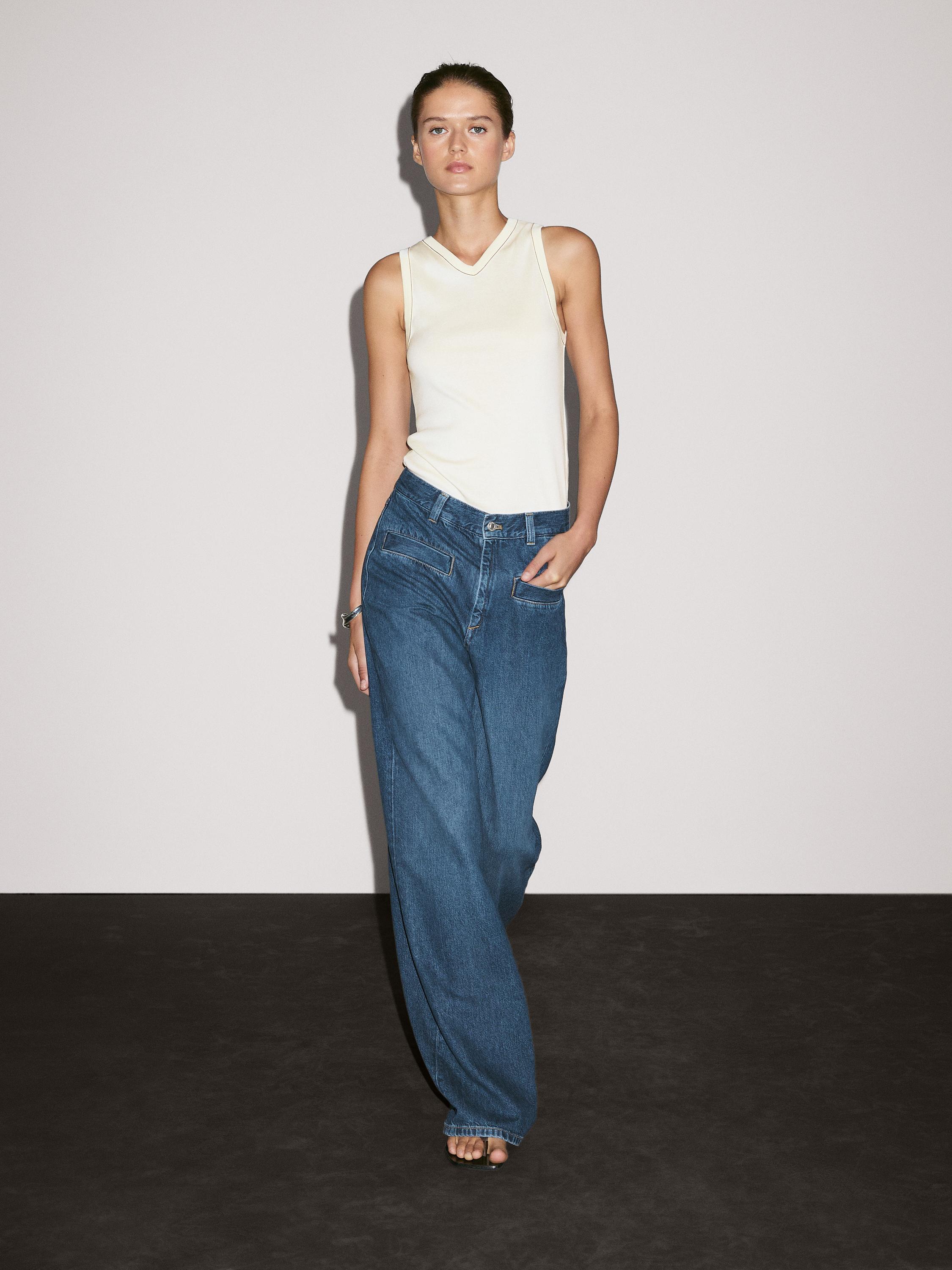 100% cotton T-shirt with contrast detail