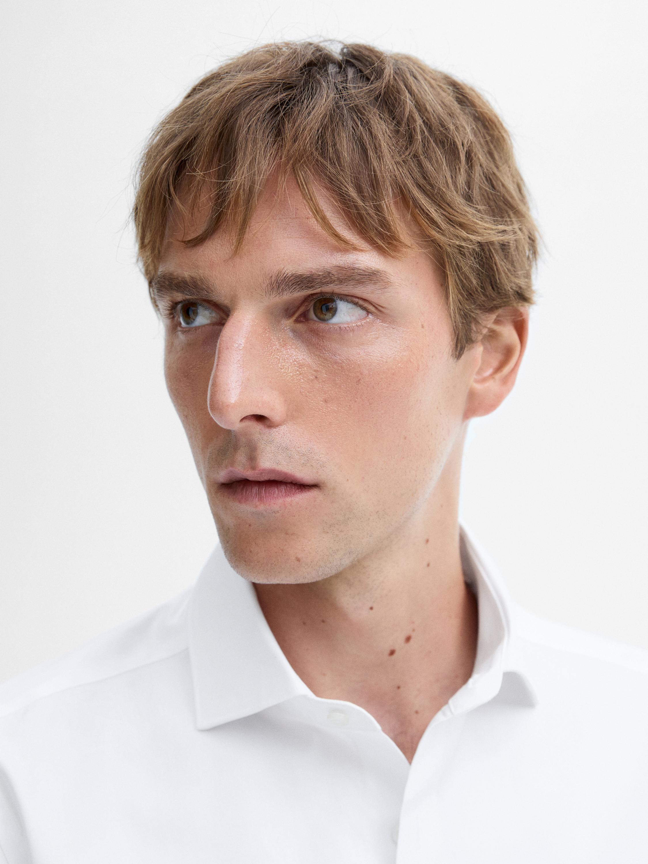 Camisa slim fit 100% algodão