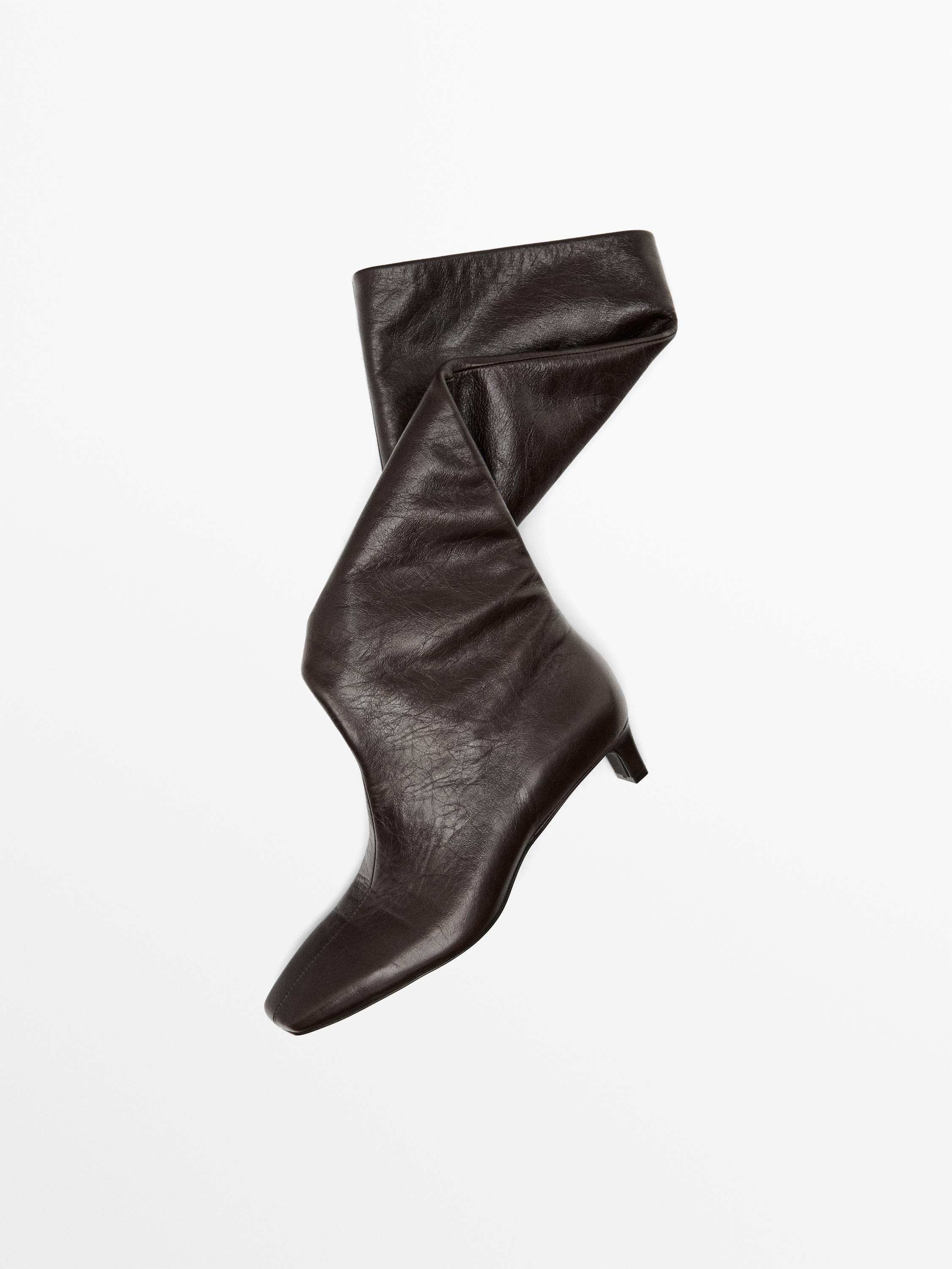 Bota piel horma cuadrada