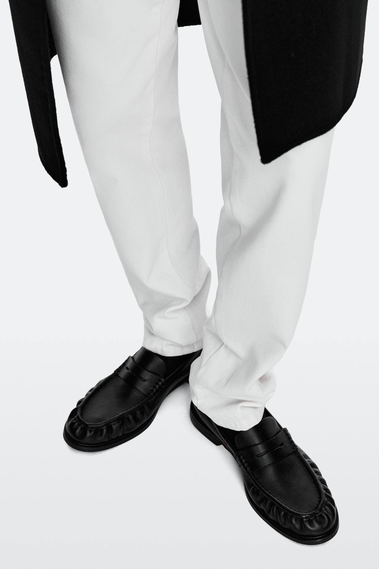 Shirred leather loafer — BLACK