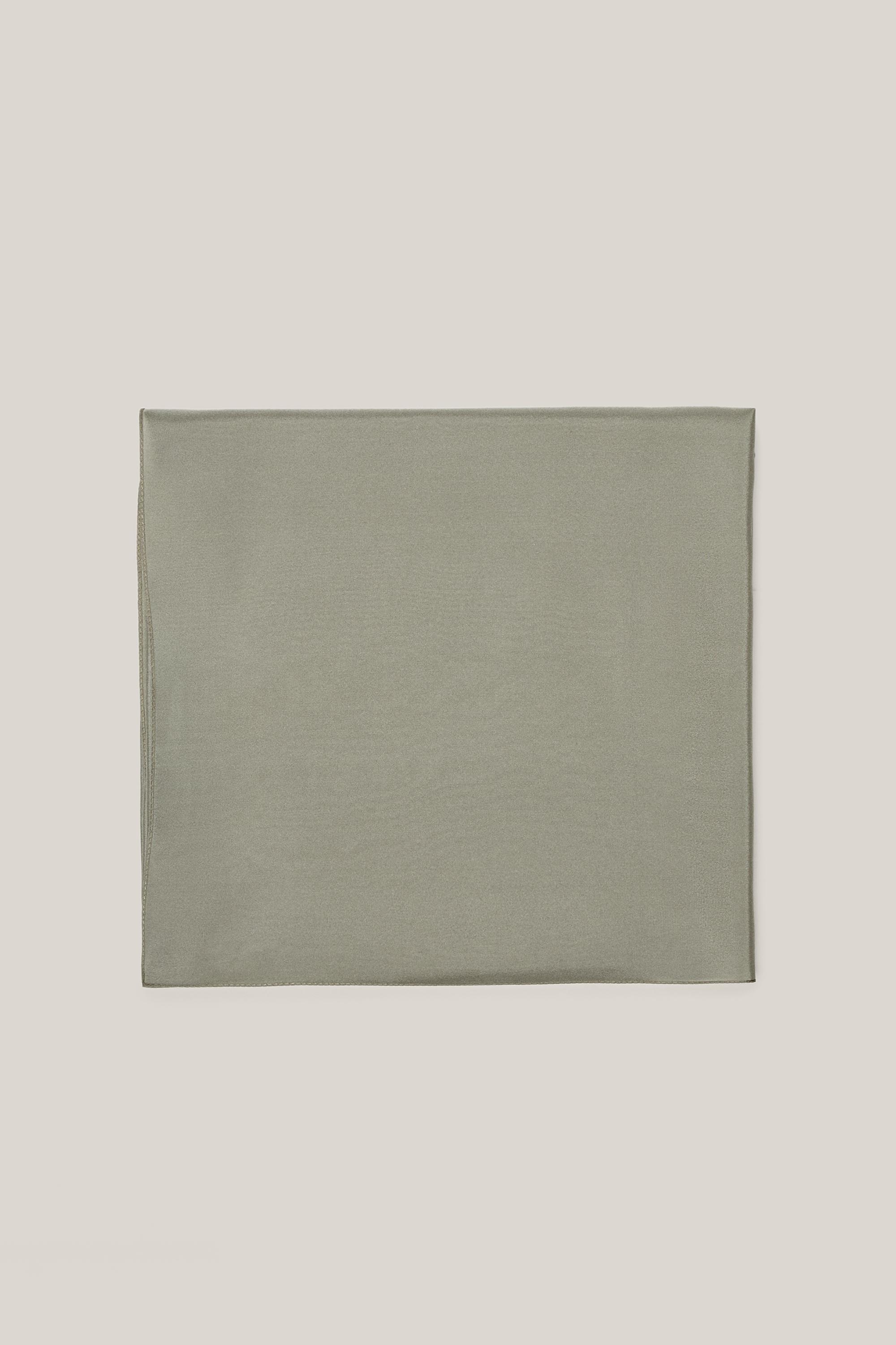Jedwabna apaszka − Limited Edition