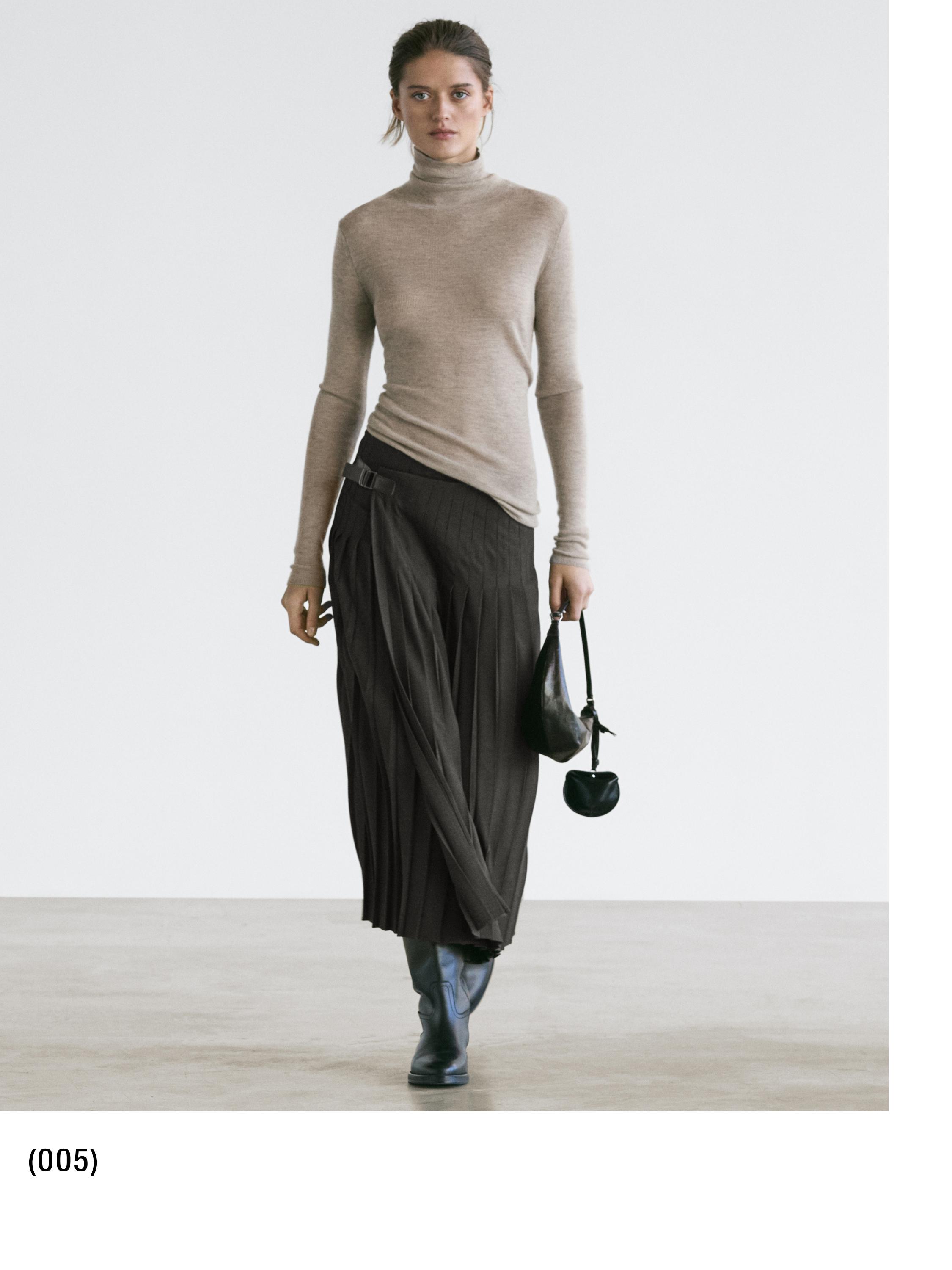 Pleated midi skirt with appliqué — GREY