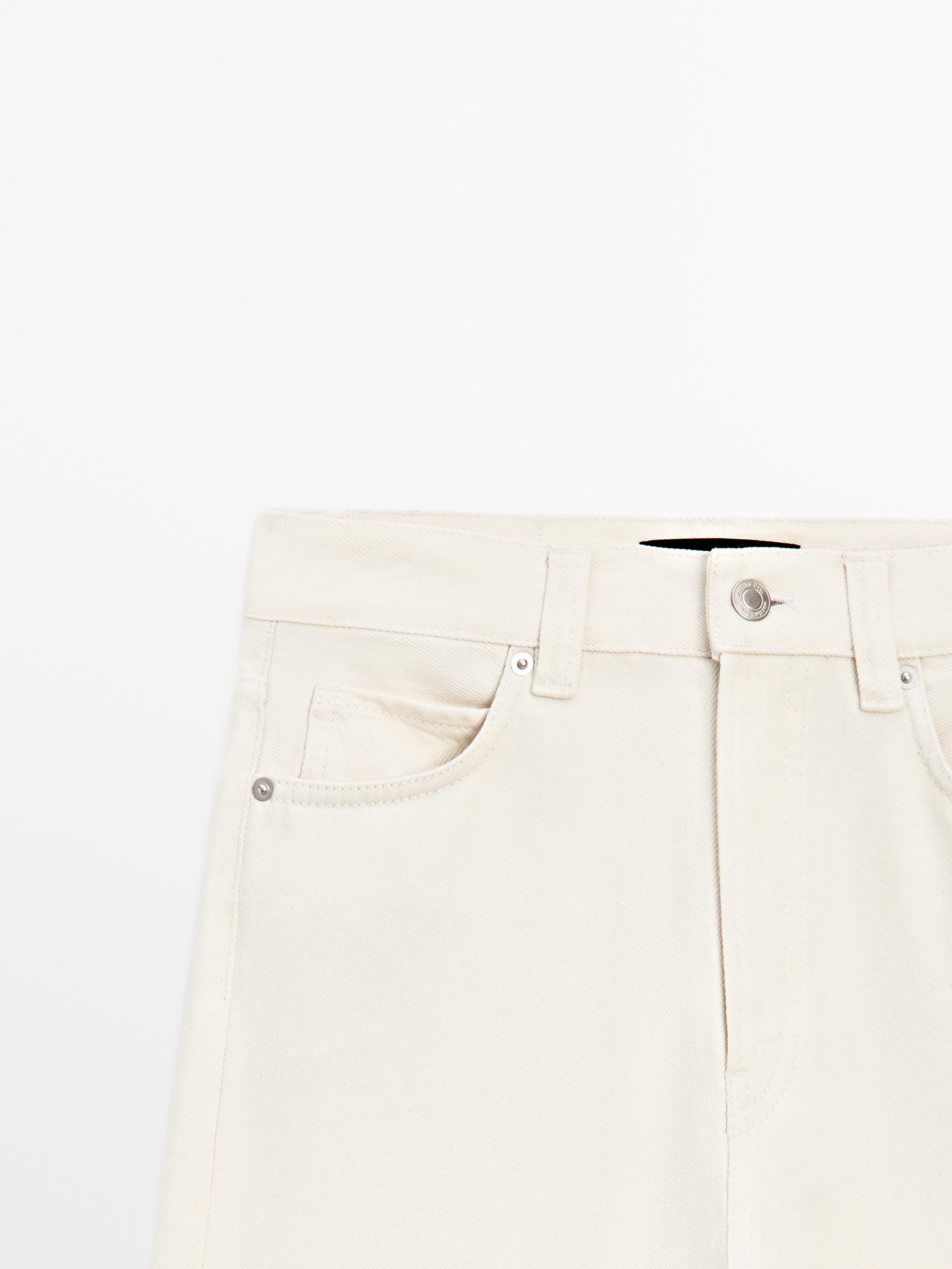 High-waist wide-leg jeans