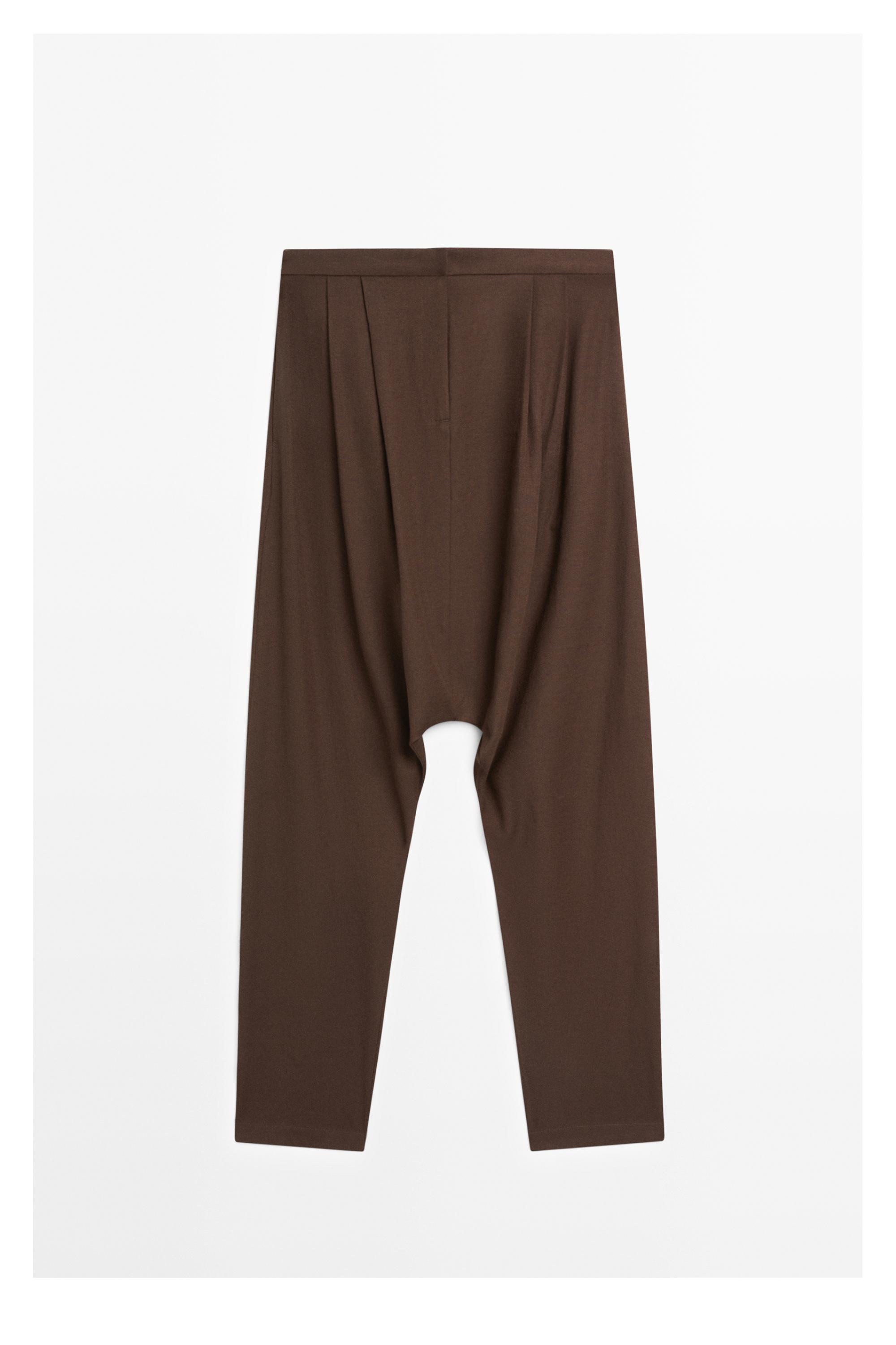 Baggy trousers with pleated details — BROWN