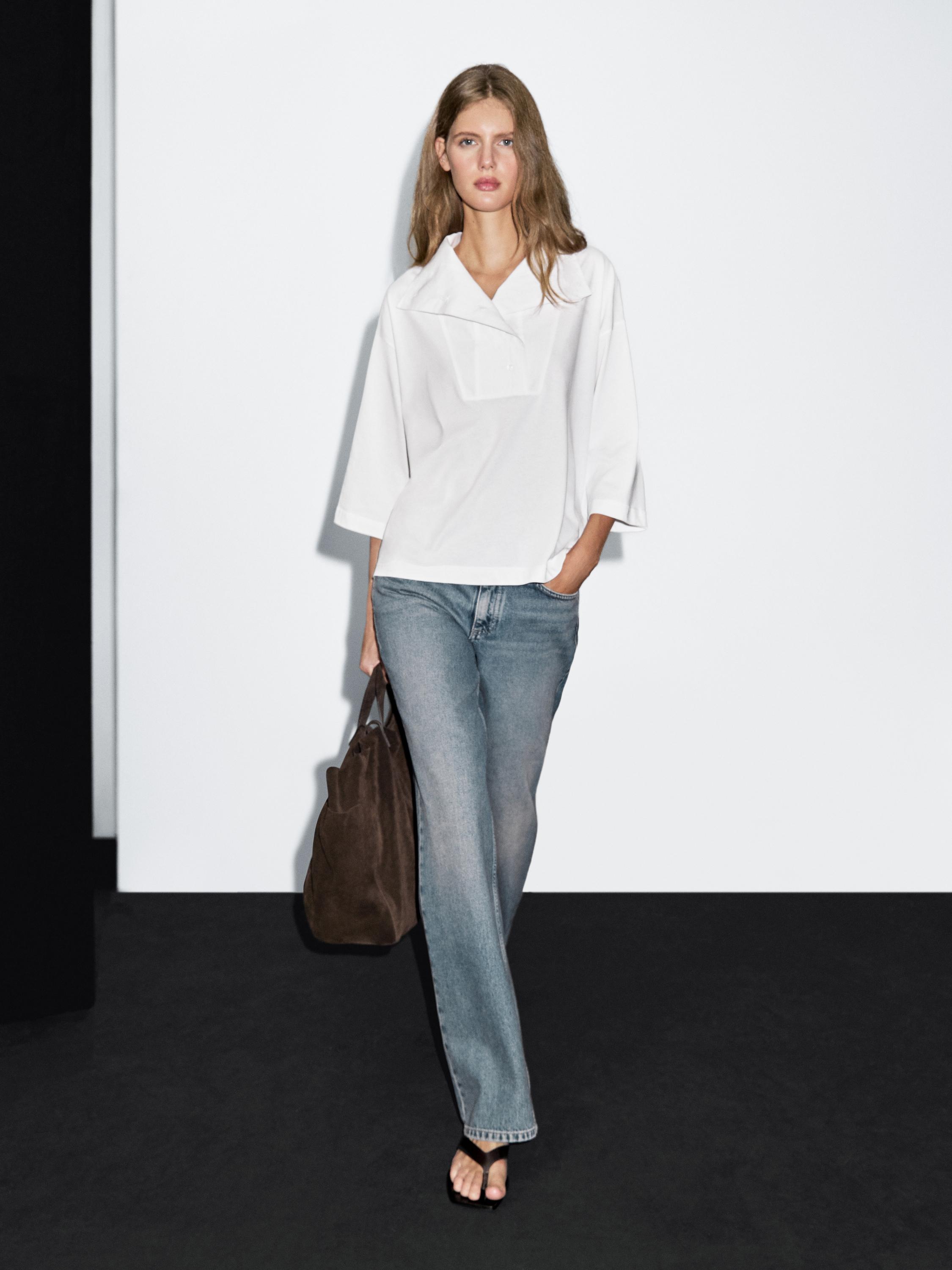 Funnel neck T-shirt