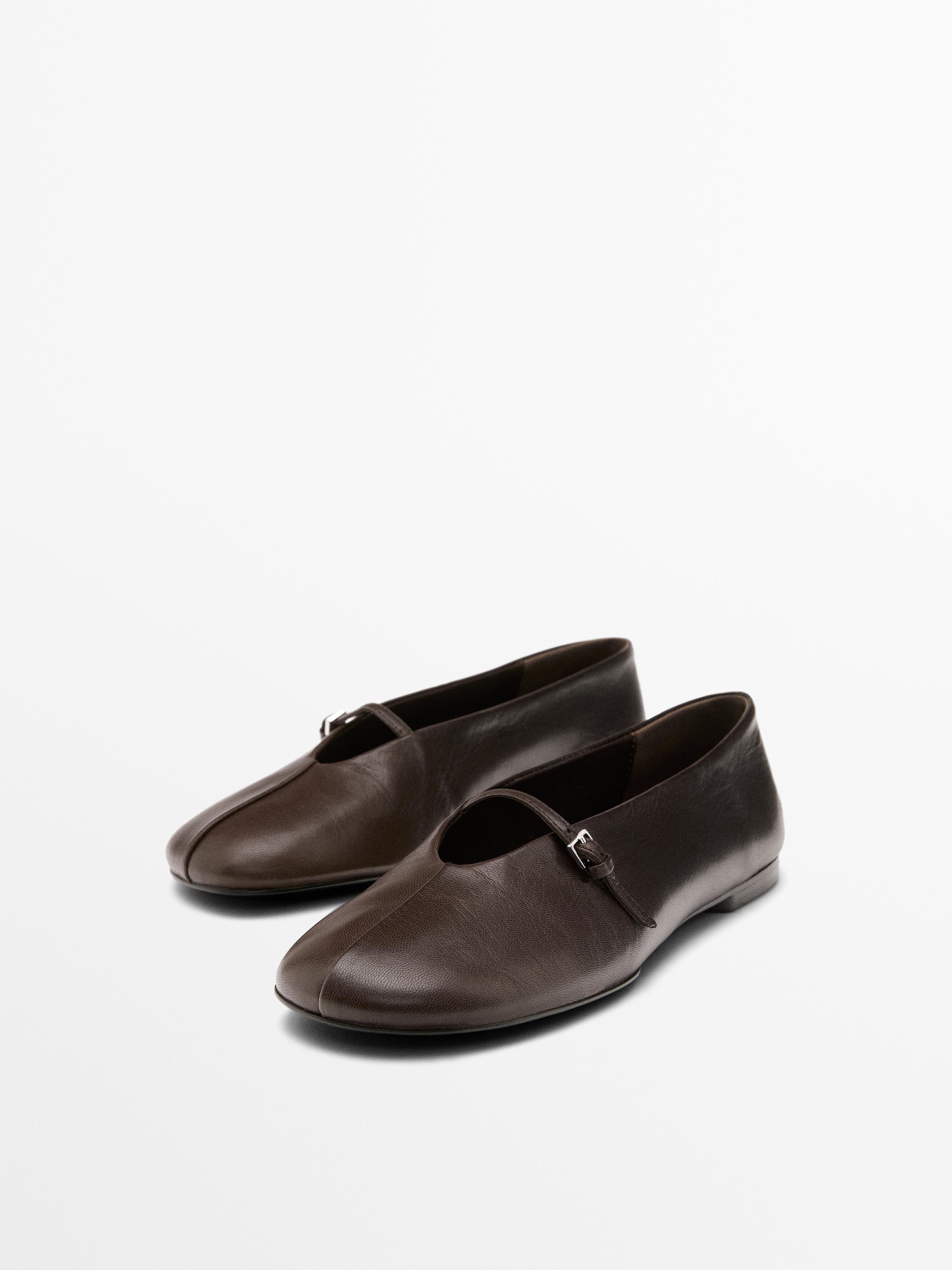 Leather ballet flats with buckle — BROWN