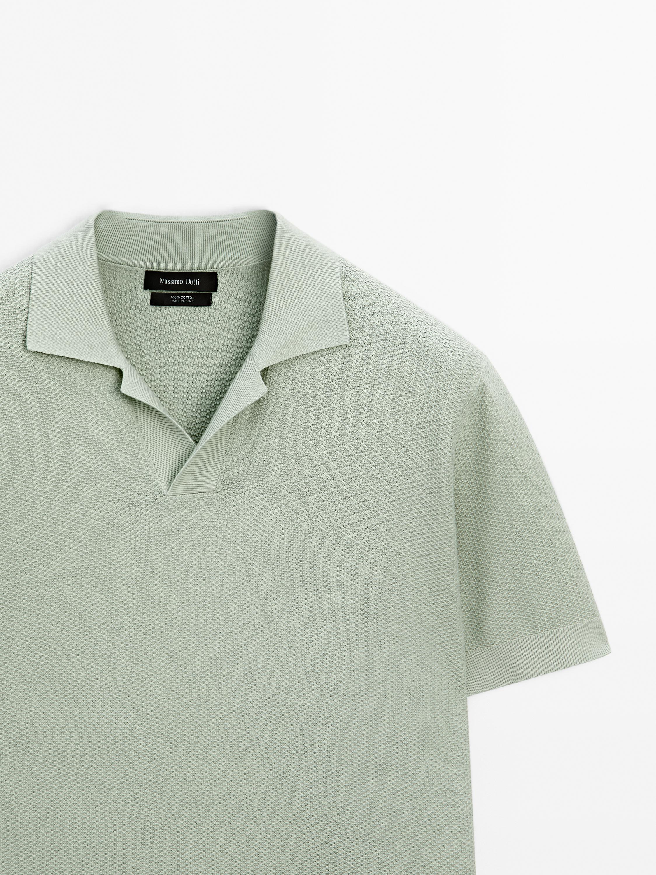 Textured knit short sleeve polo shirt