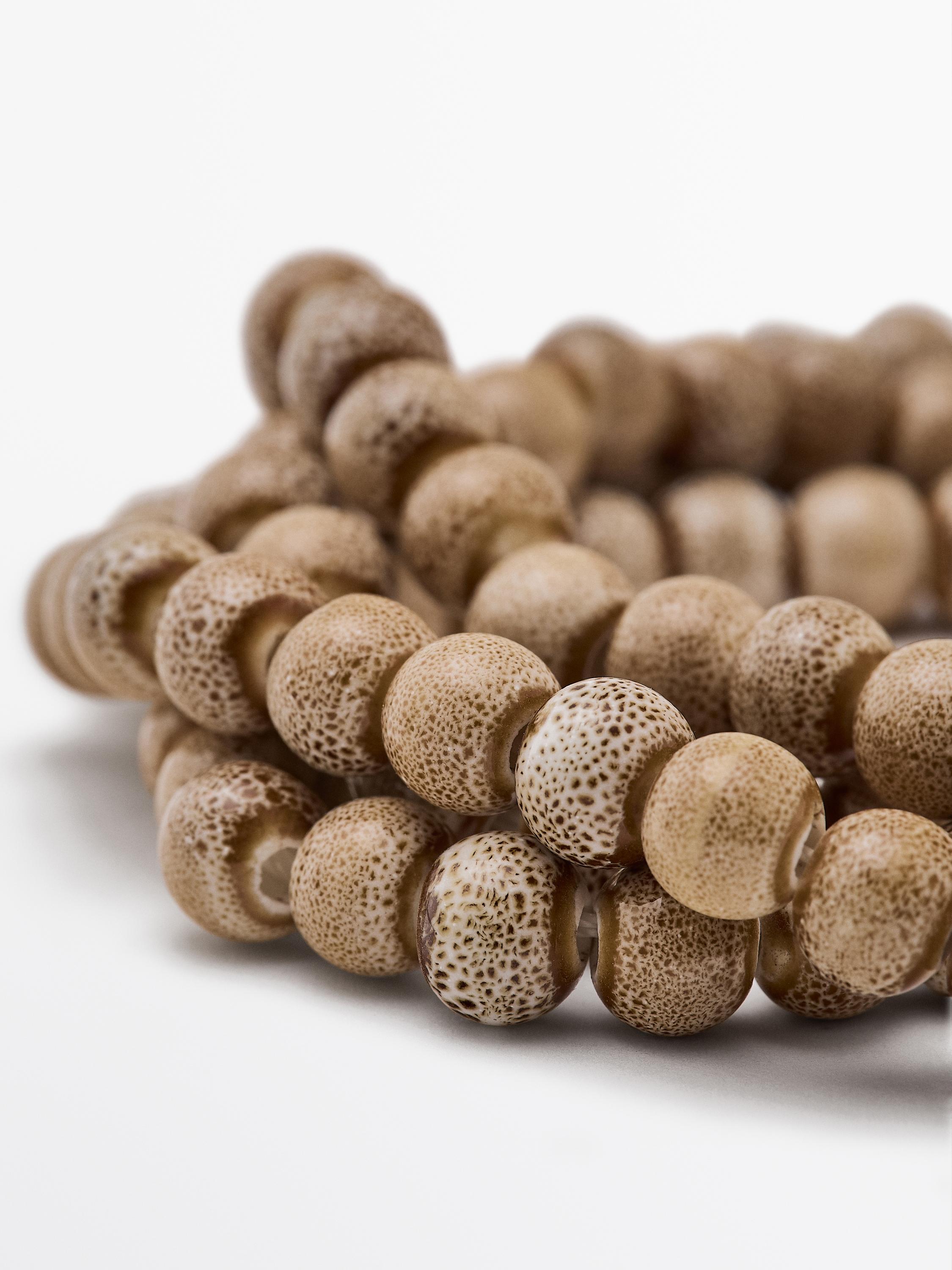 Collier de perles en céramique