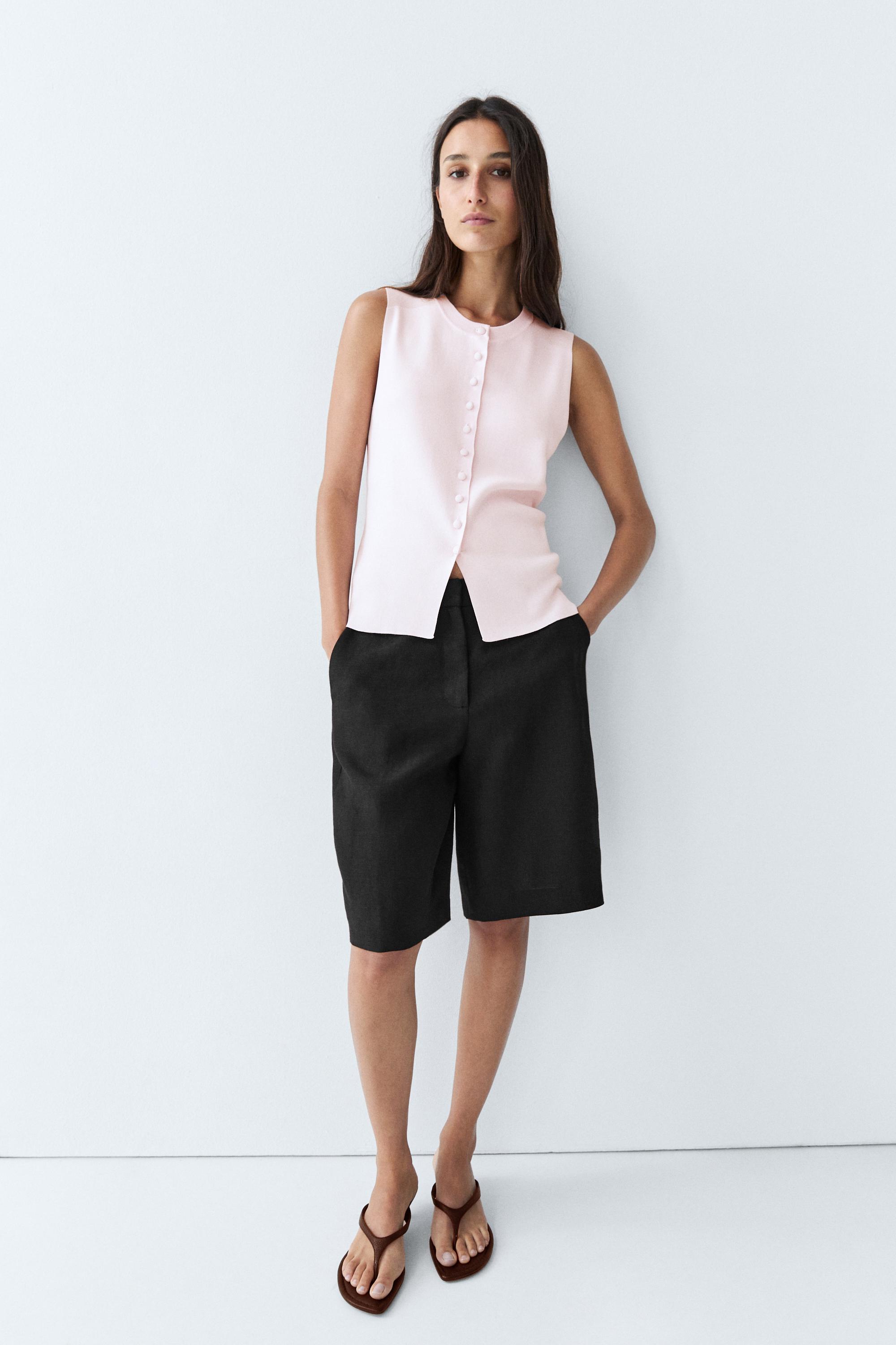 Fine-knit vest with covered buttons — PINK