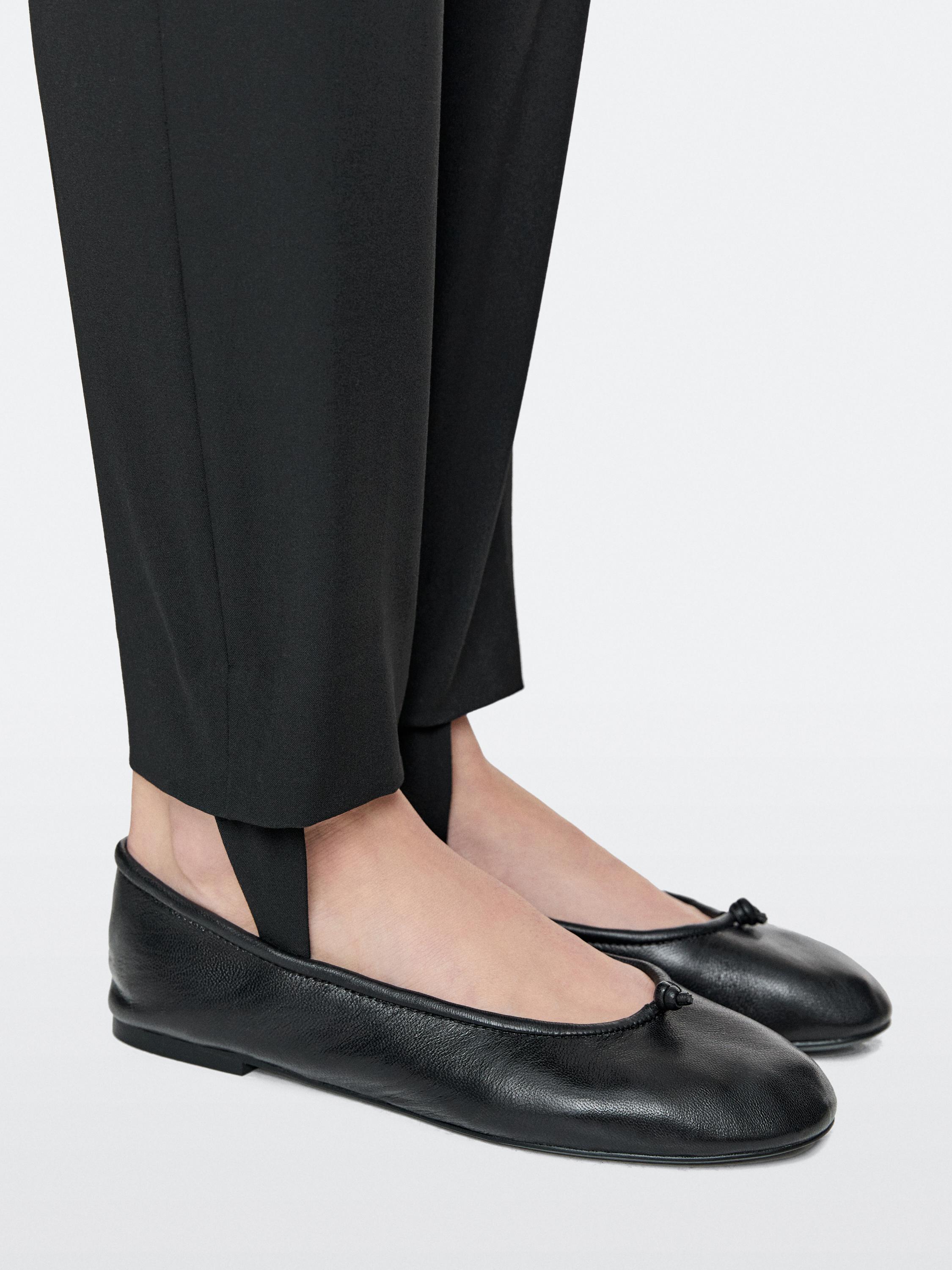 Leather knot ballerina flats — BLACK