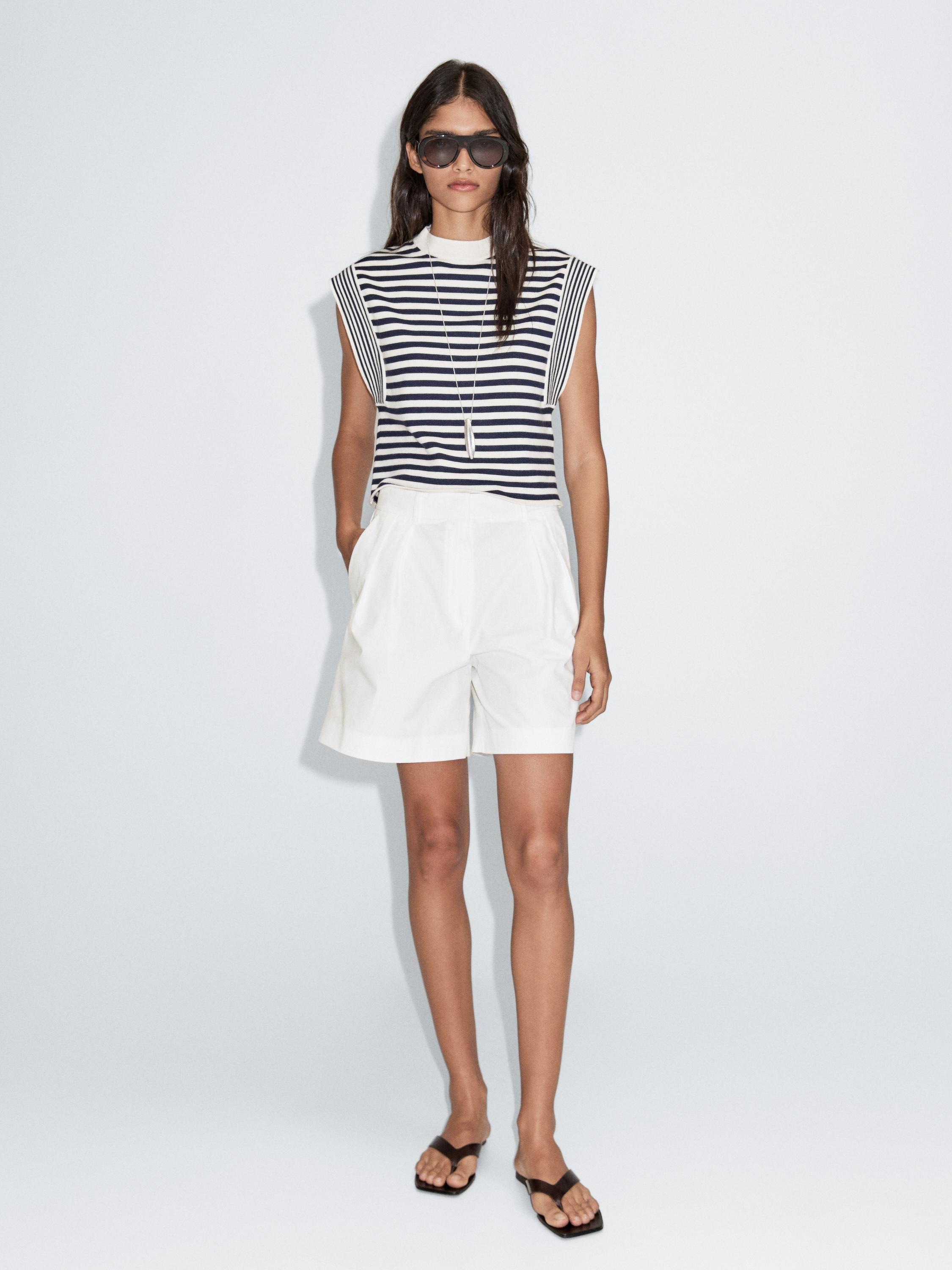 100% cotton Bermuda shorts with darts