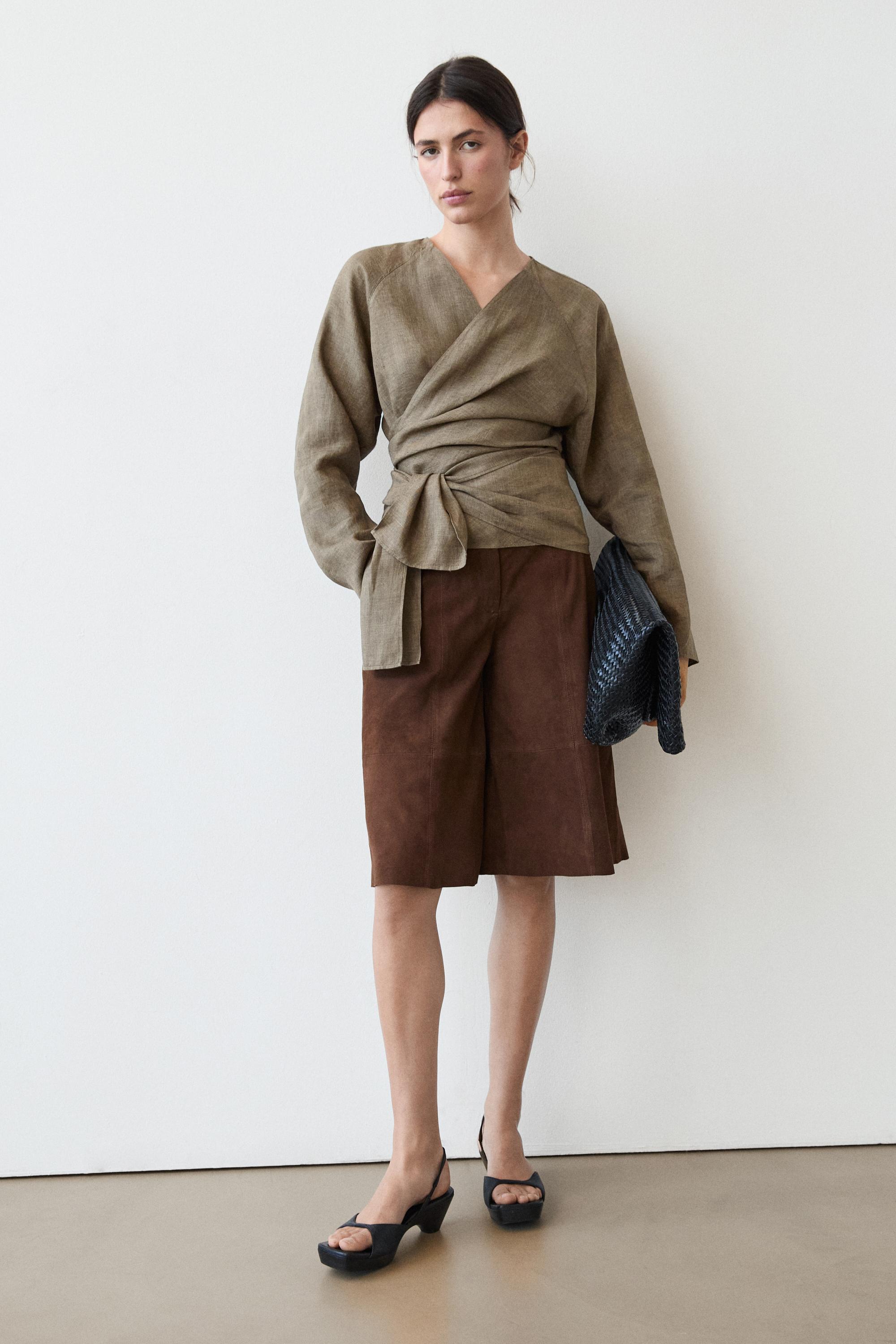 100% linen shirt with tie detail — GREEN