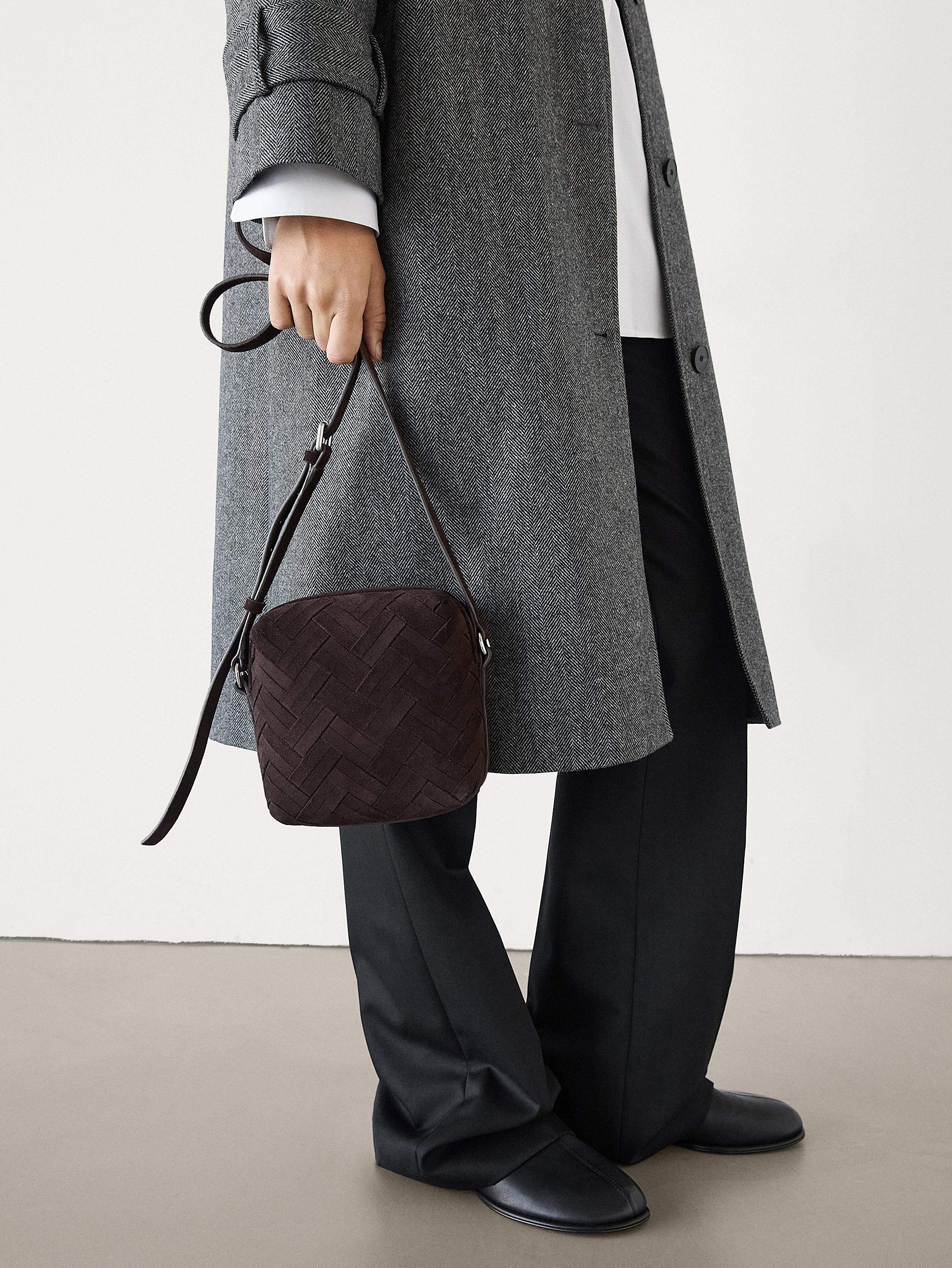 Split suede braided bucket bag