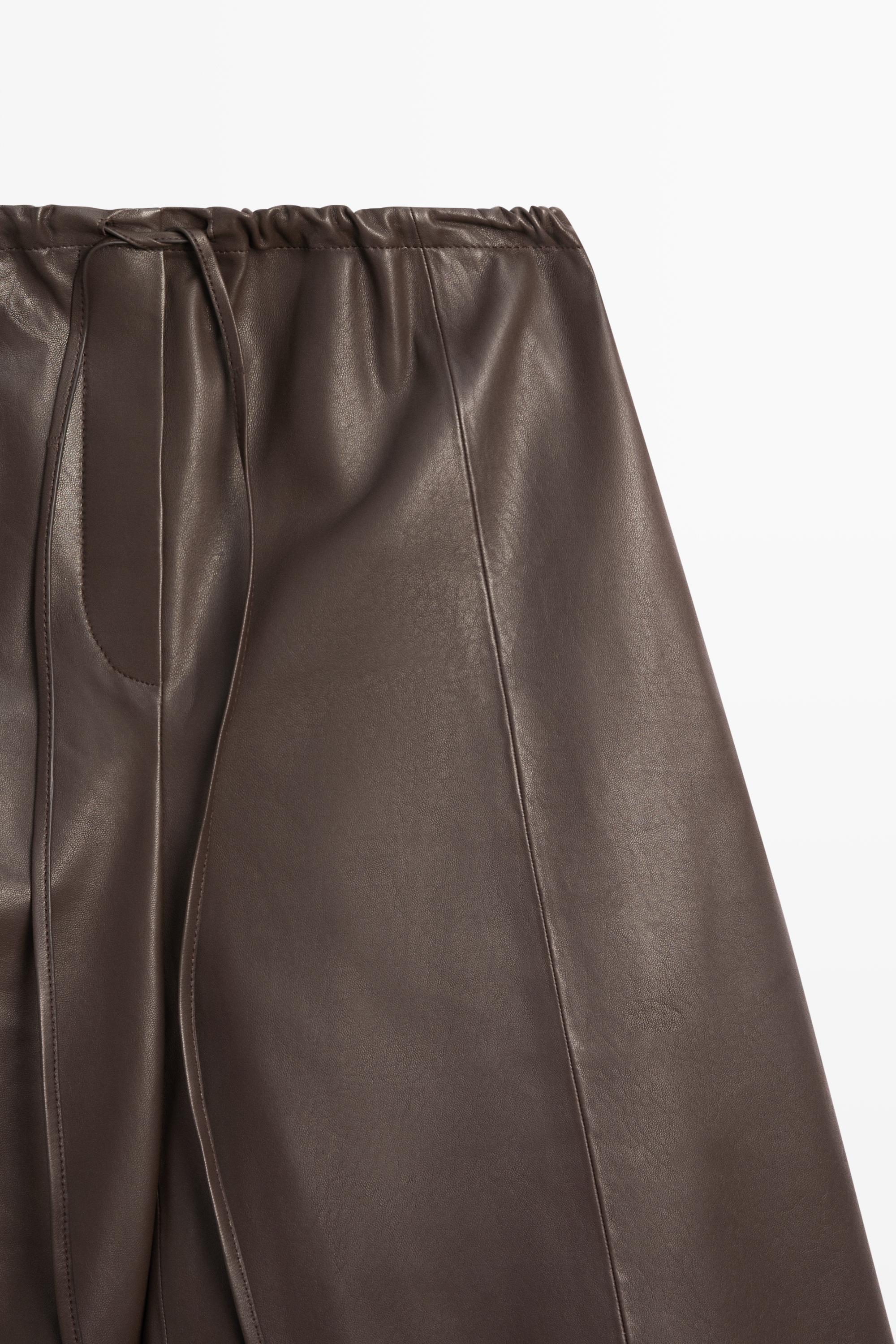 Long nappa leather Bermuda shorts — Sky blue