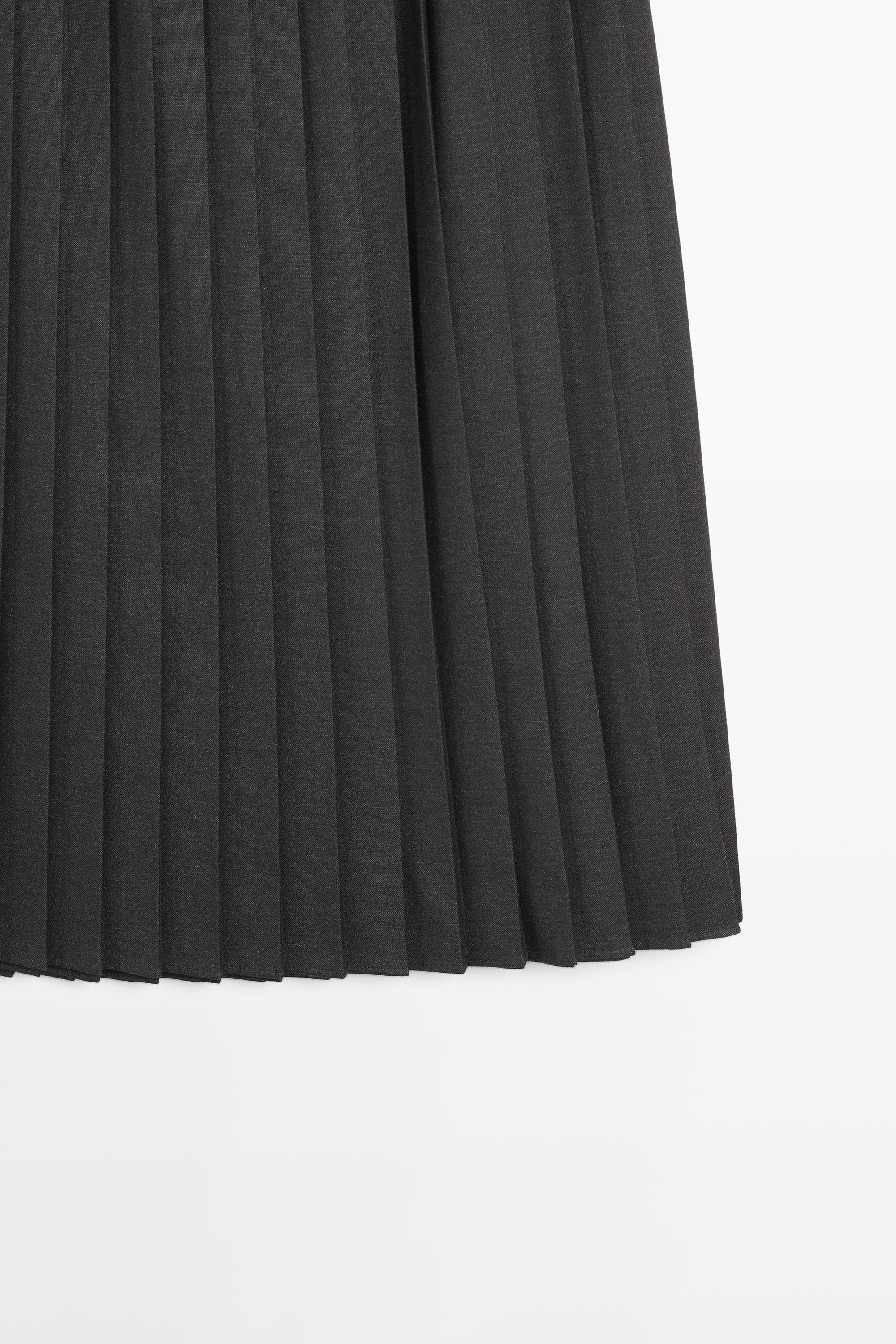 Pleated midi skirt with appliqué — GREY