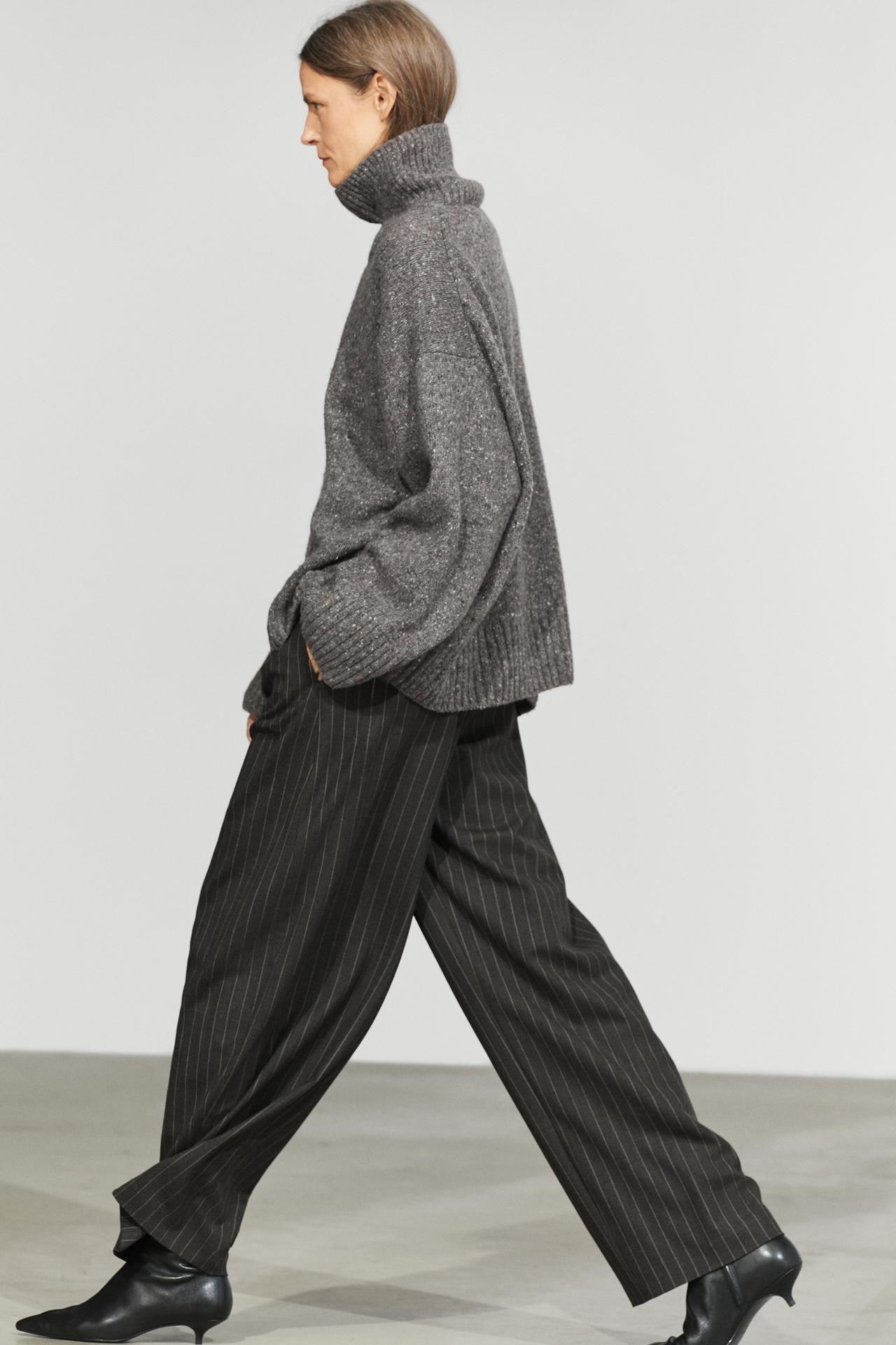 Wool-blend knit turtleneck sweater — GREY