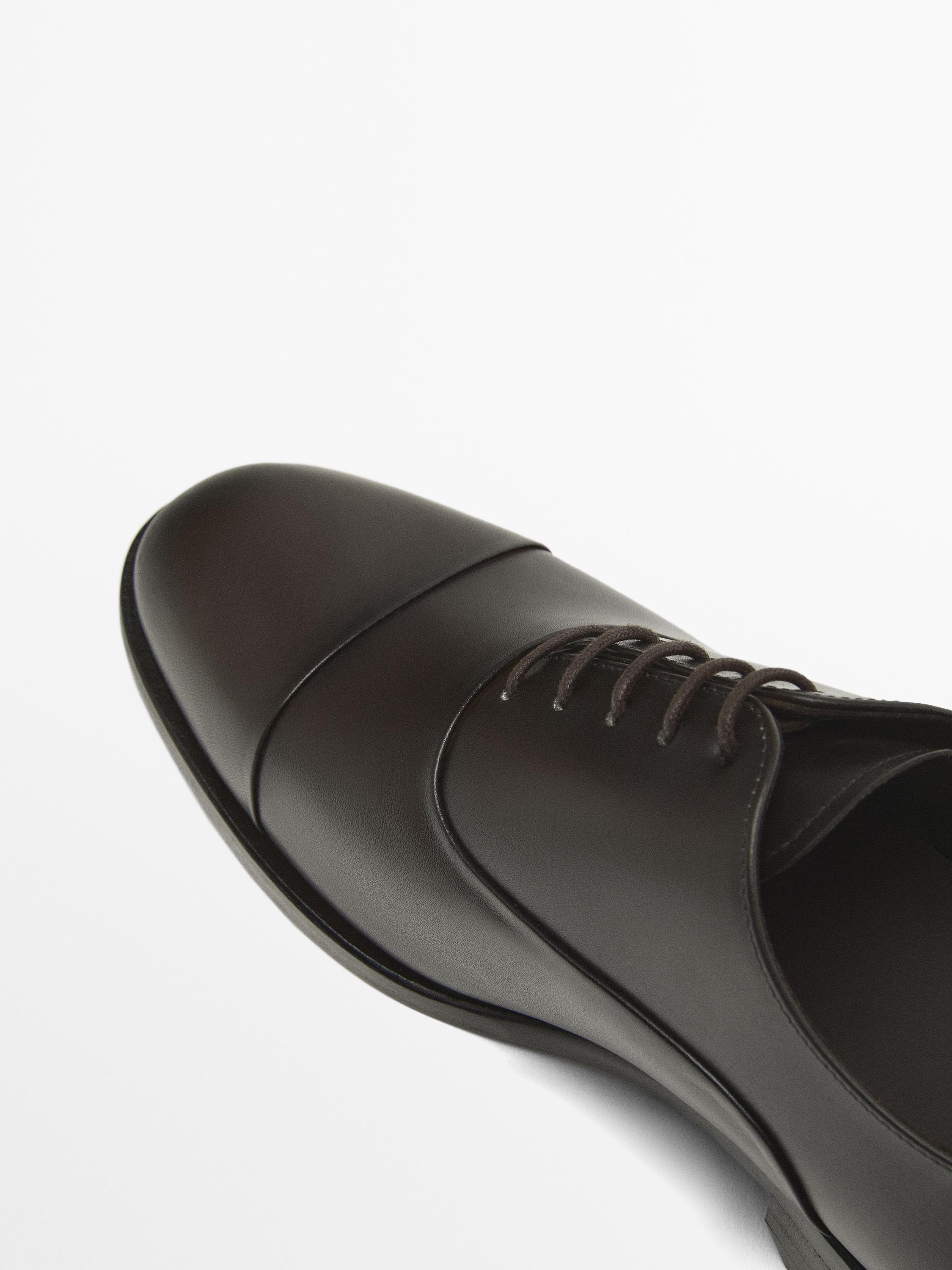 Oxford shoes — BROWN