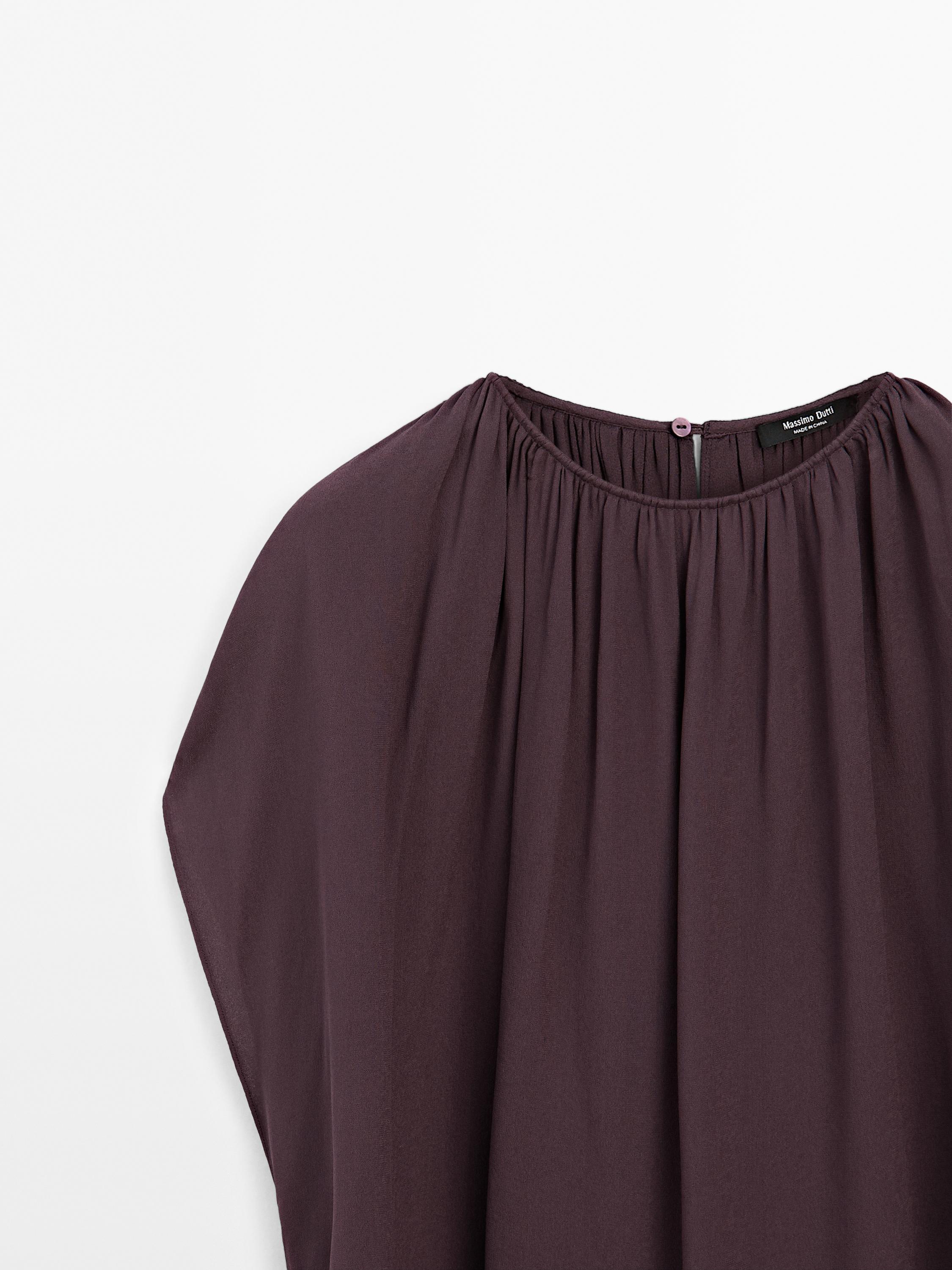 Short double-layer cape