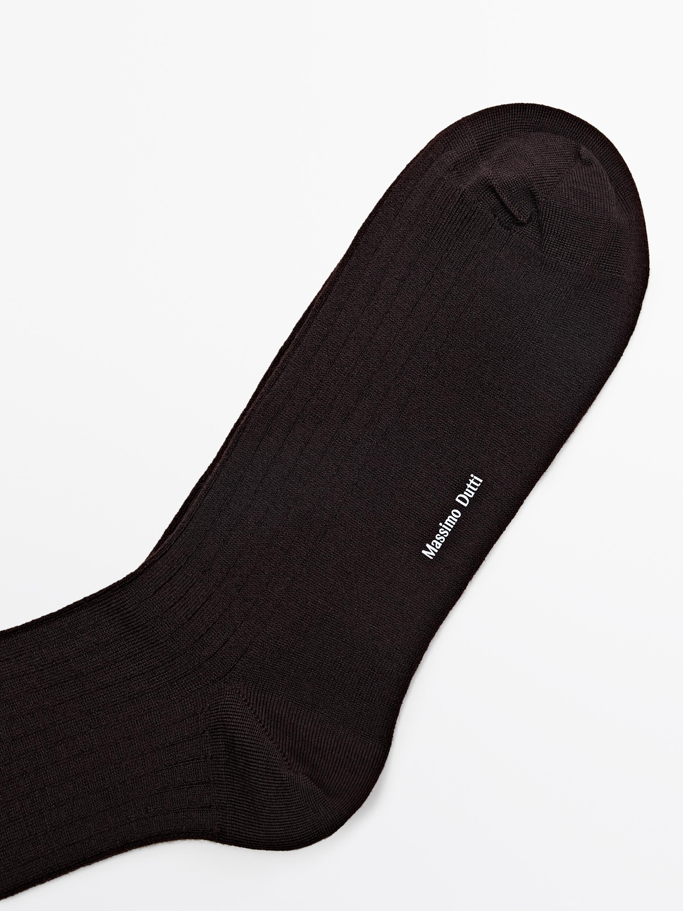 Ribbed knit wool blend socks