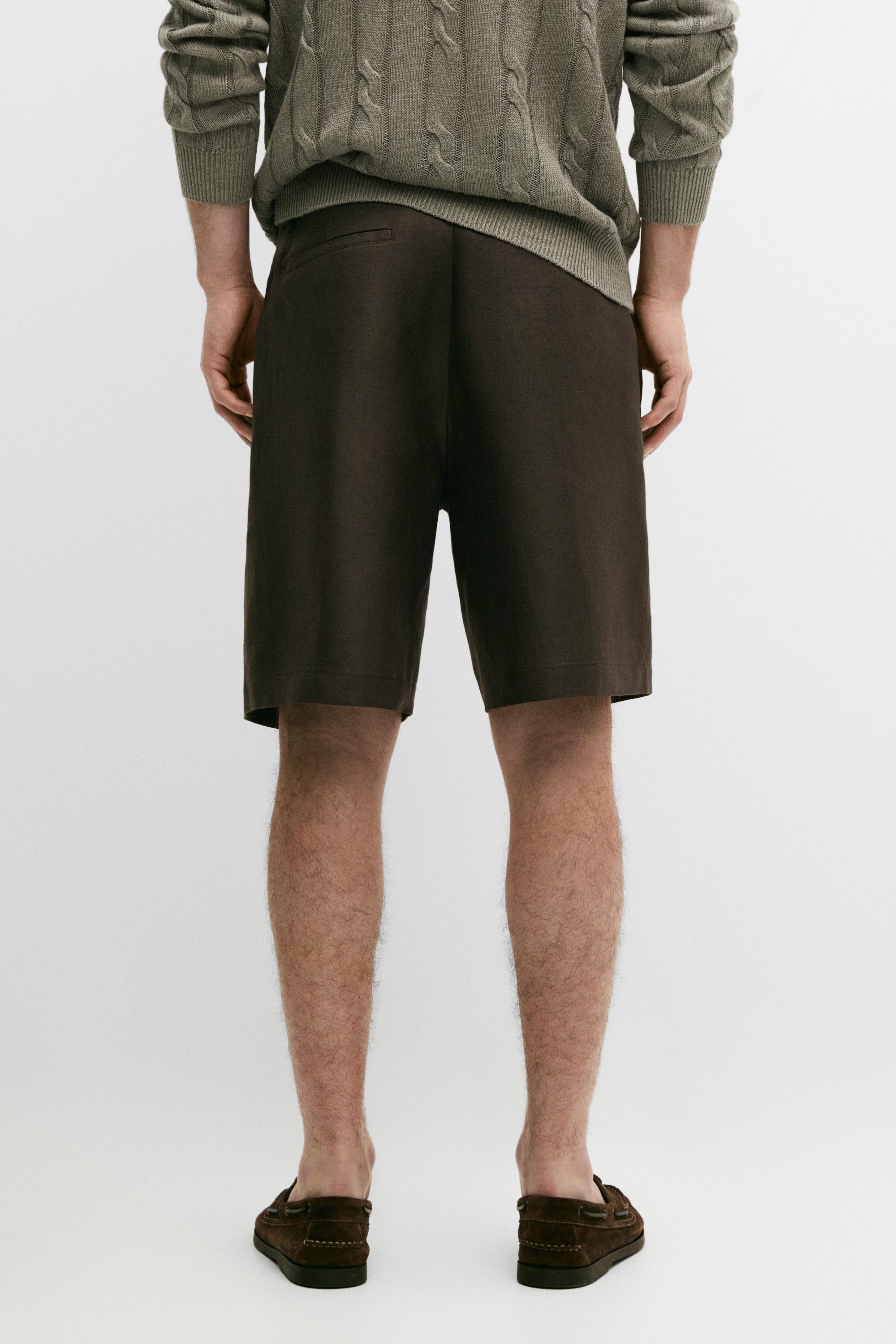 Linen Bermuda shorts with darts — BROWN