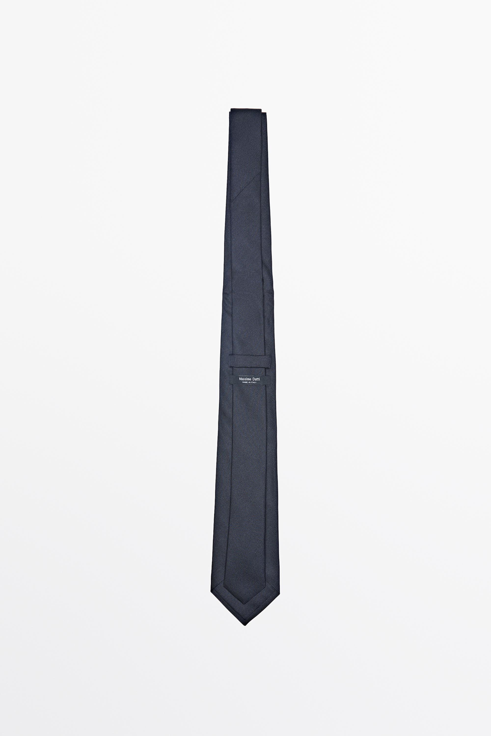 100% silk textured tie — NAVY BLUE