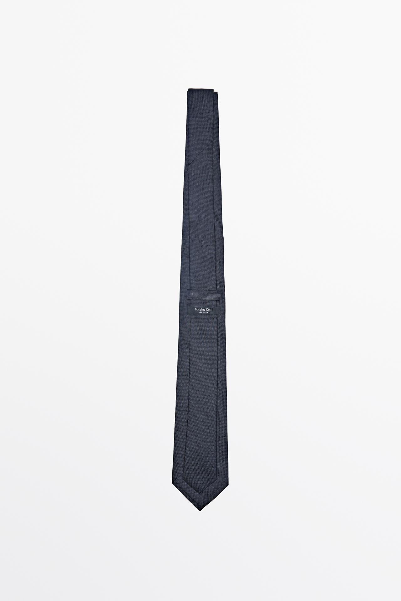 100% silk textured tie — NAVY BLUE