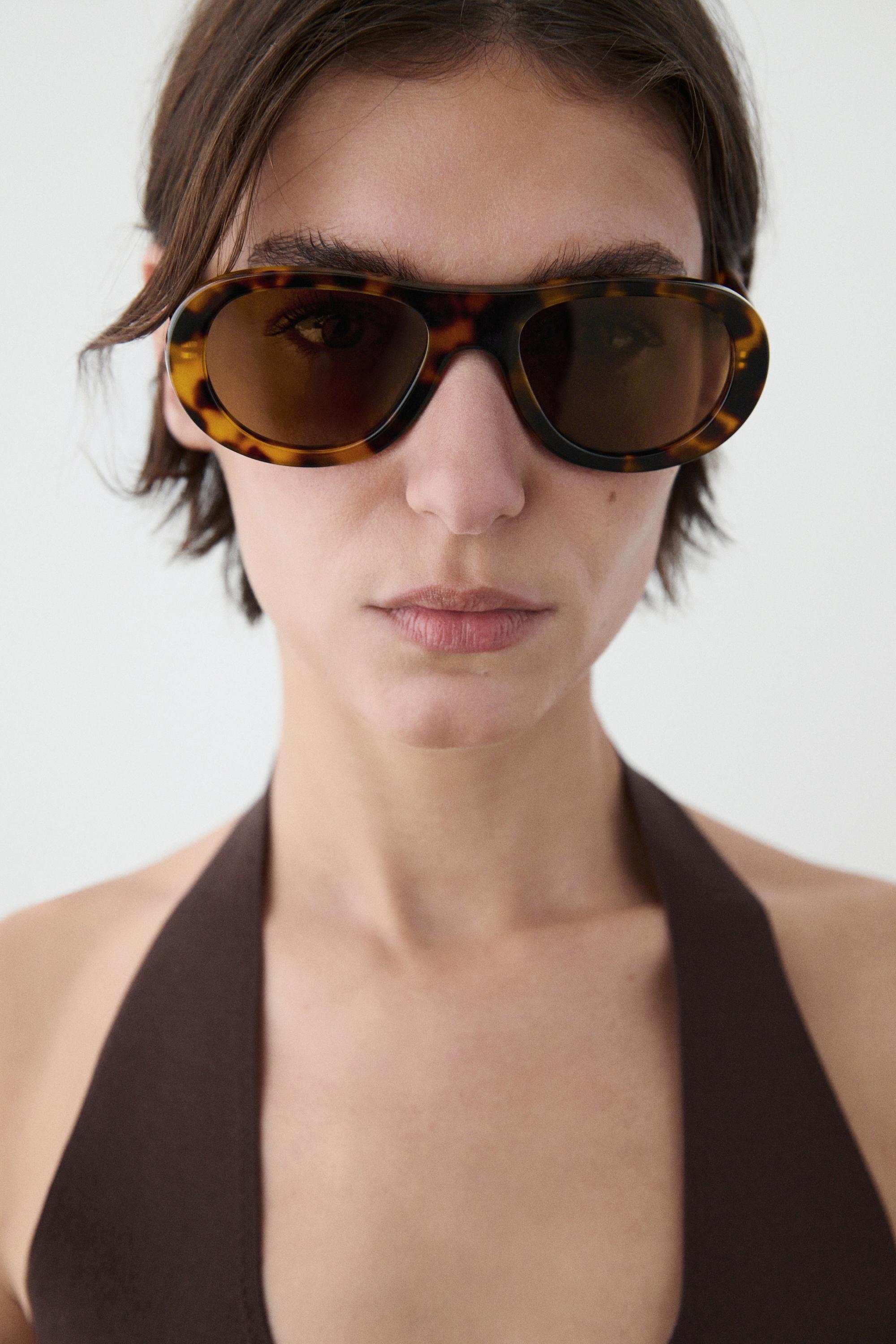 Oval sunglasses