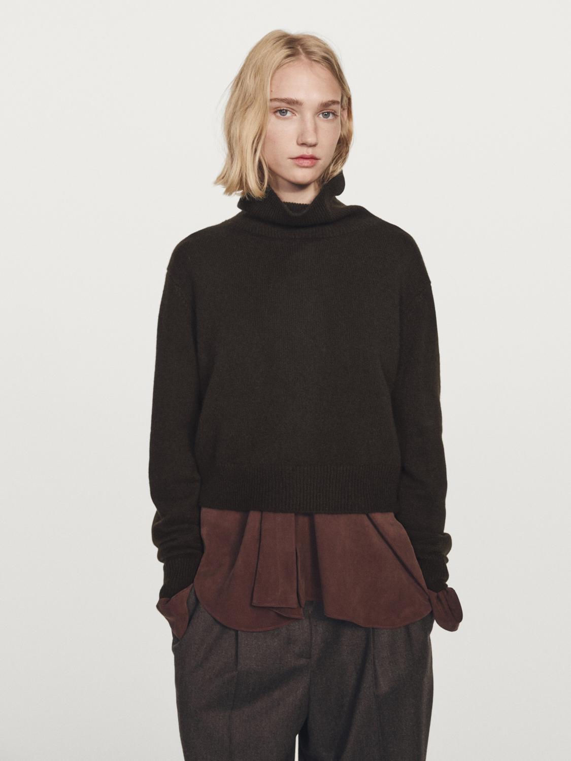 100% cashmere short knit sweater