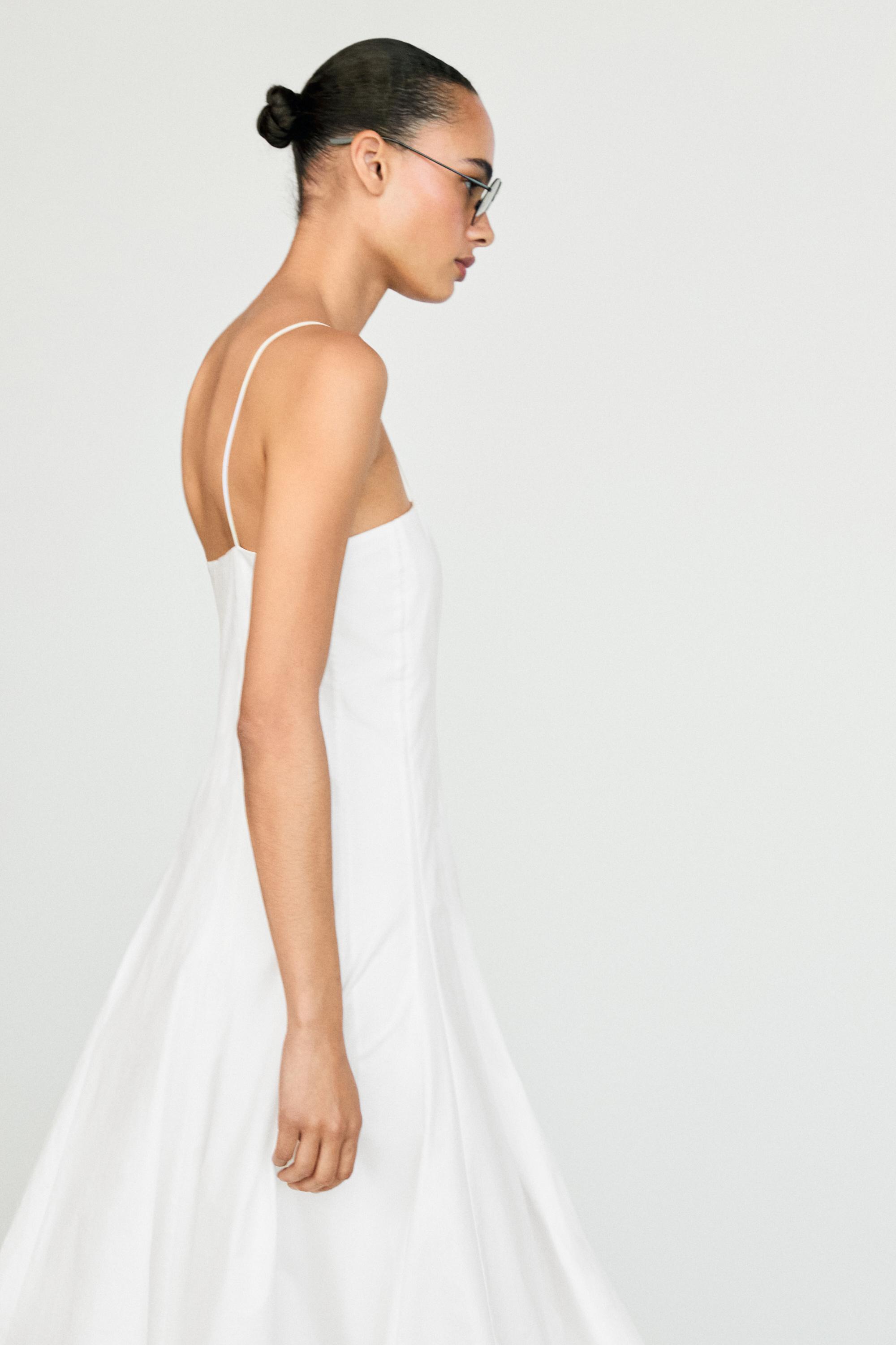 quality dresses Just 30 Gorgeous With A TON Of Positive Reviews Short Sleeve/ Fixed Wrap V Neck/ Knee length/Floral Print Azazie: Bridesmaid Dresses & Wedding