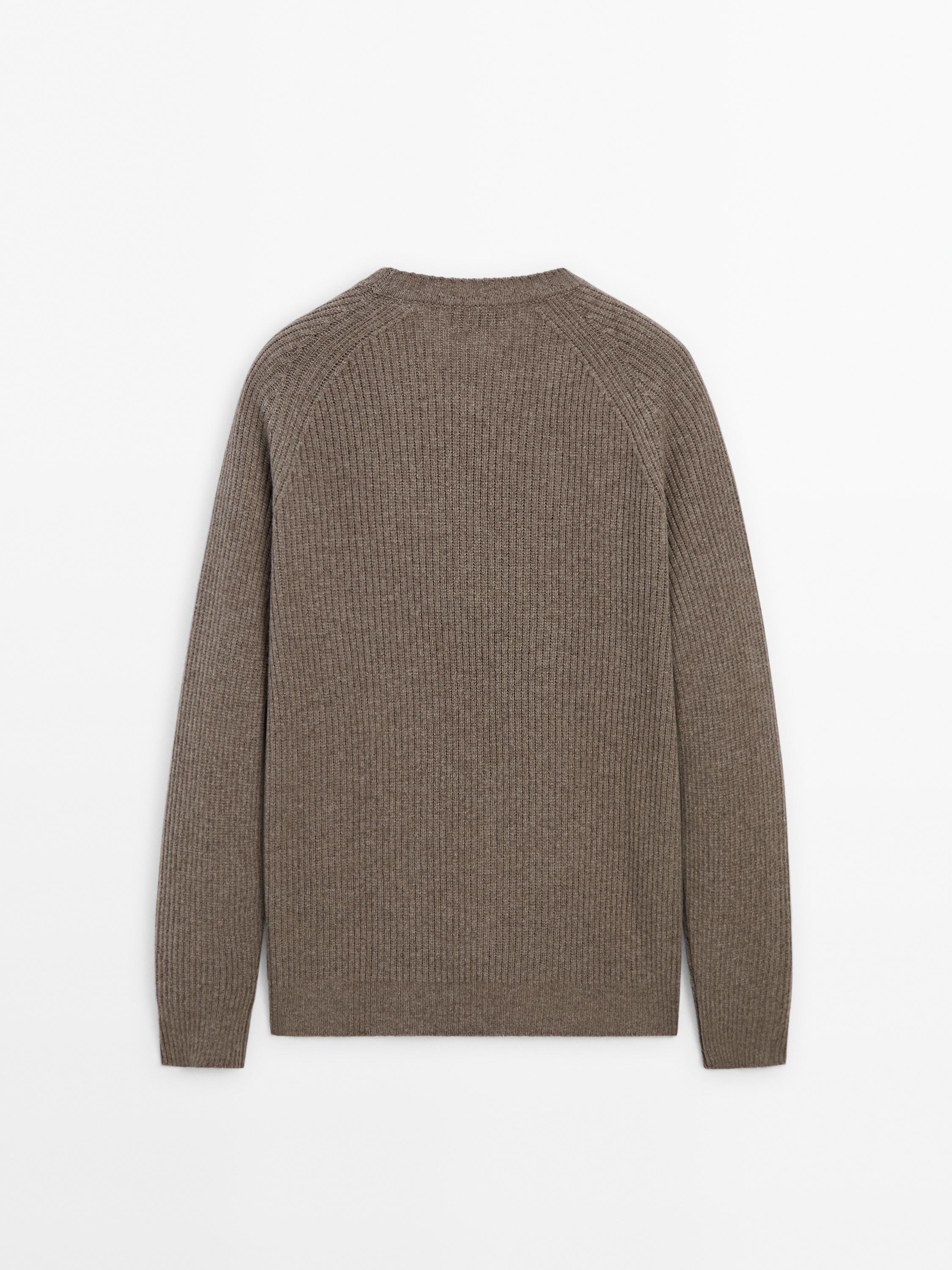 Pull en maille de laine mélangée