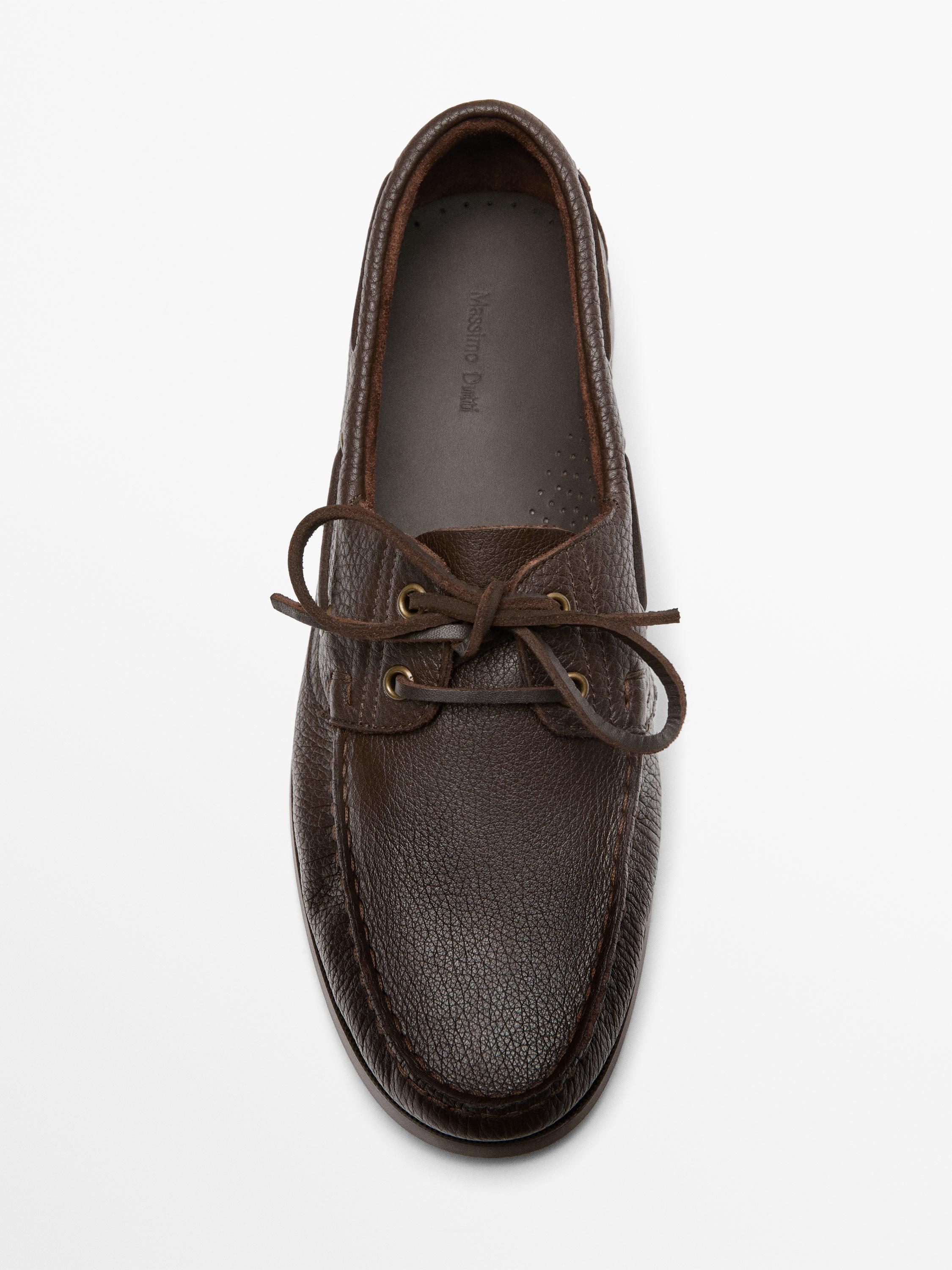Leather deck shoes — BROWN