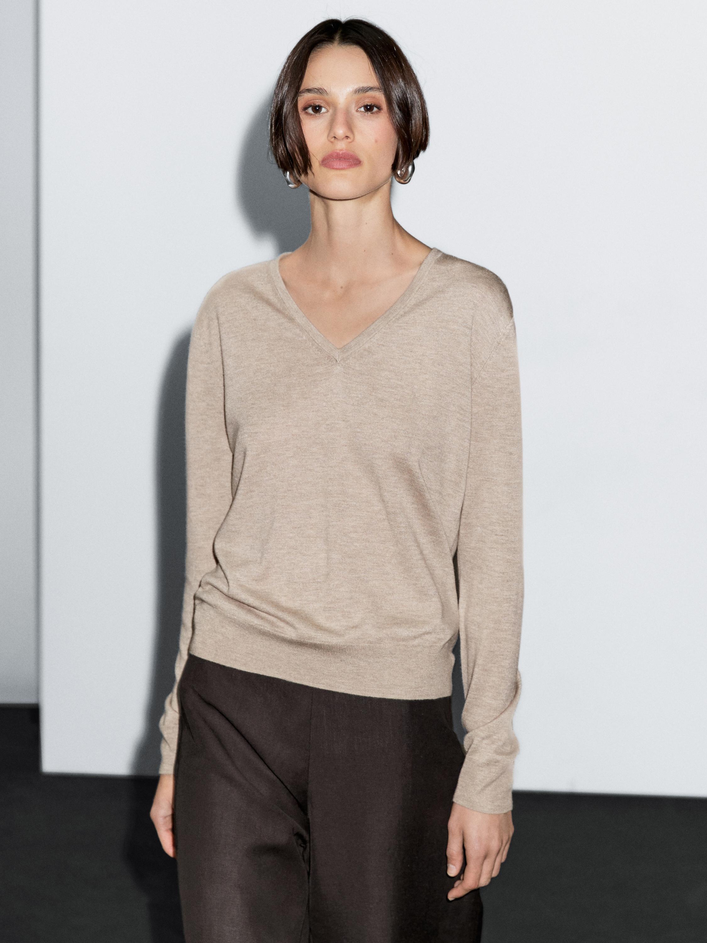 Wool blend V-neck knit sweater