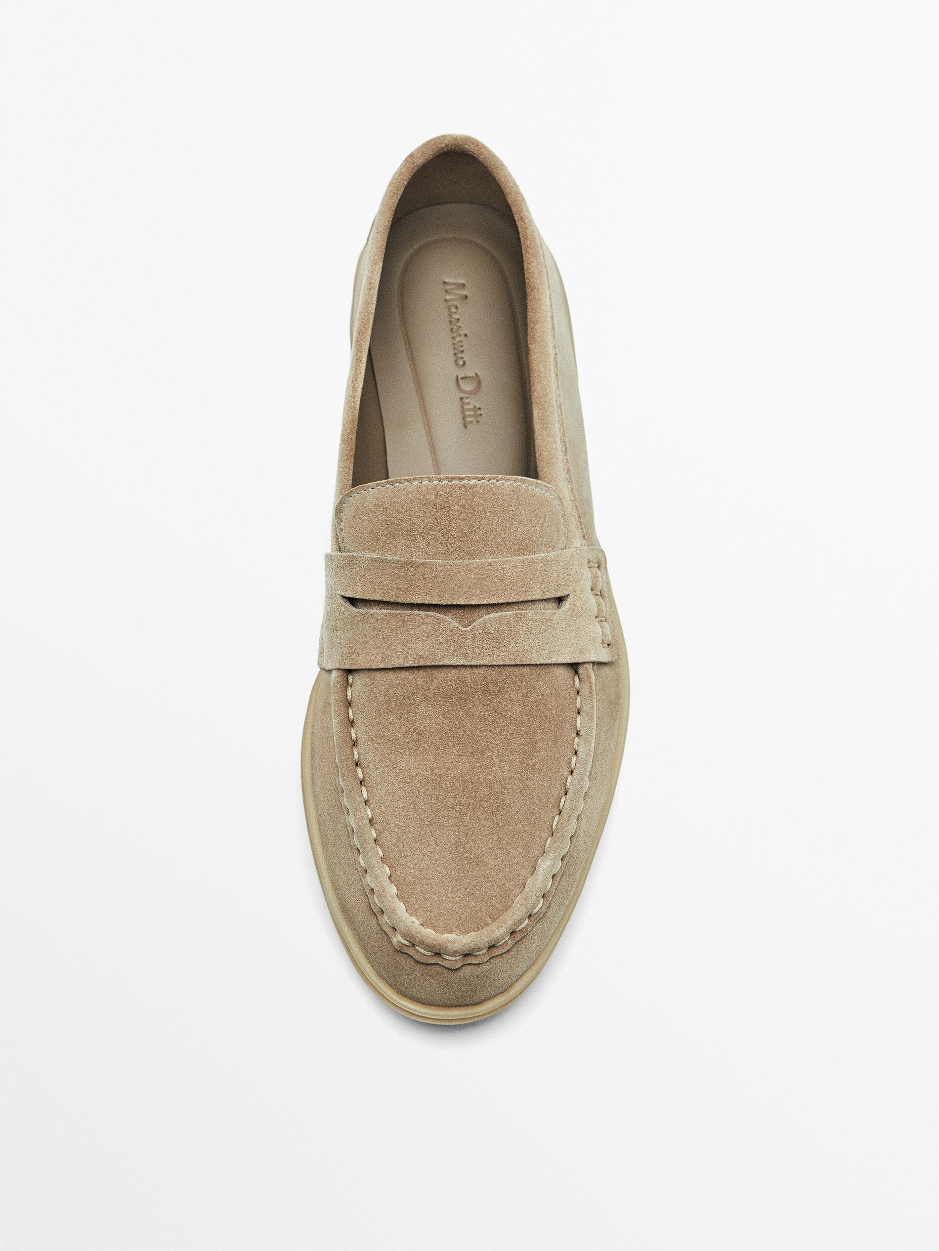 Mocassins croûte de cuir semelle en caoutchouc