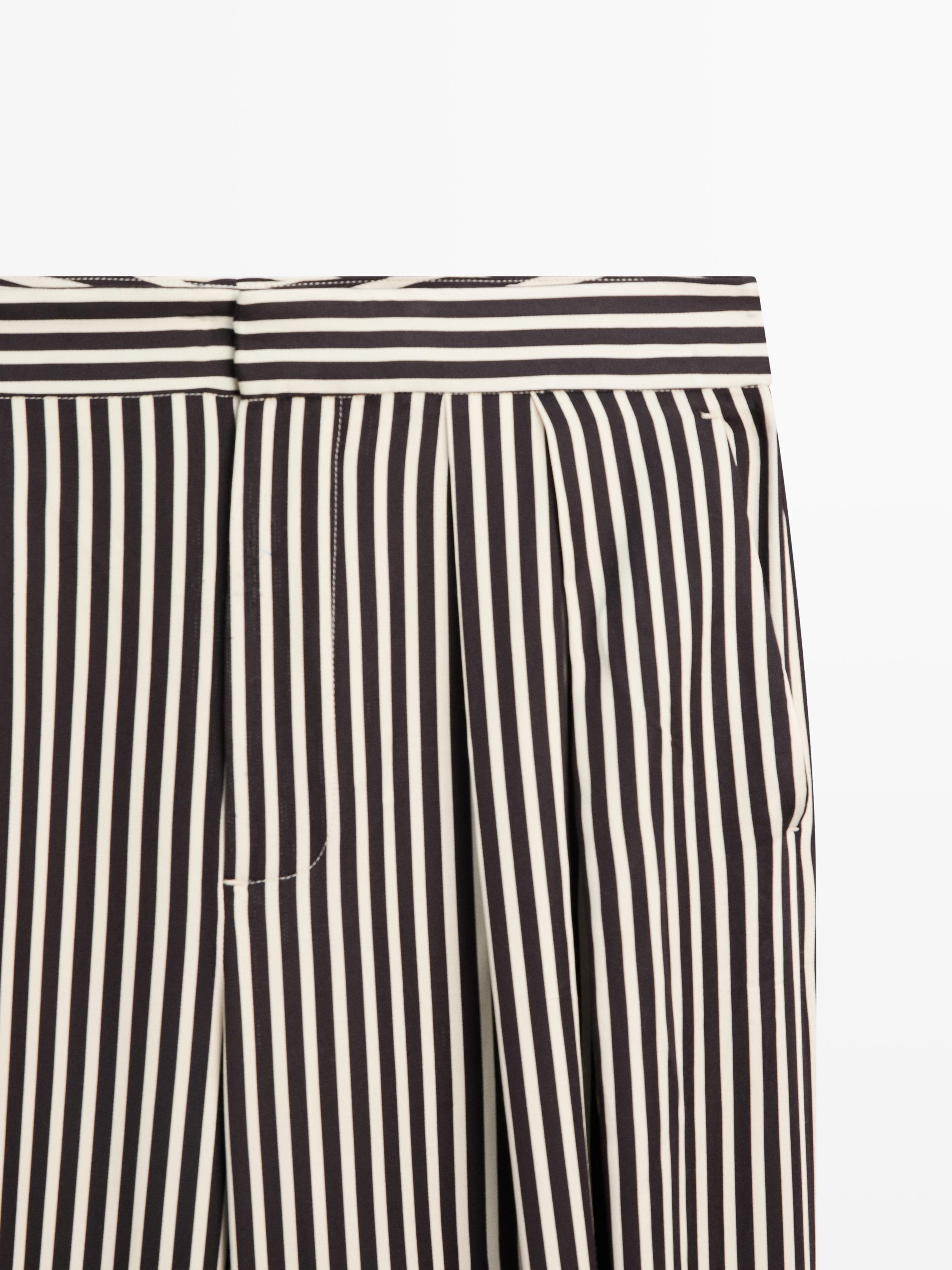 Striped draped pants with darts — BLACK AND WHITE