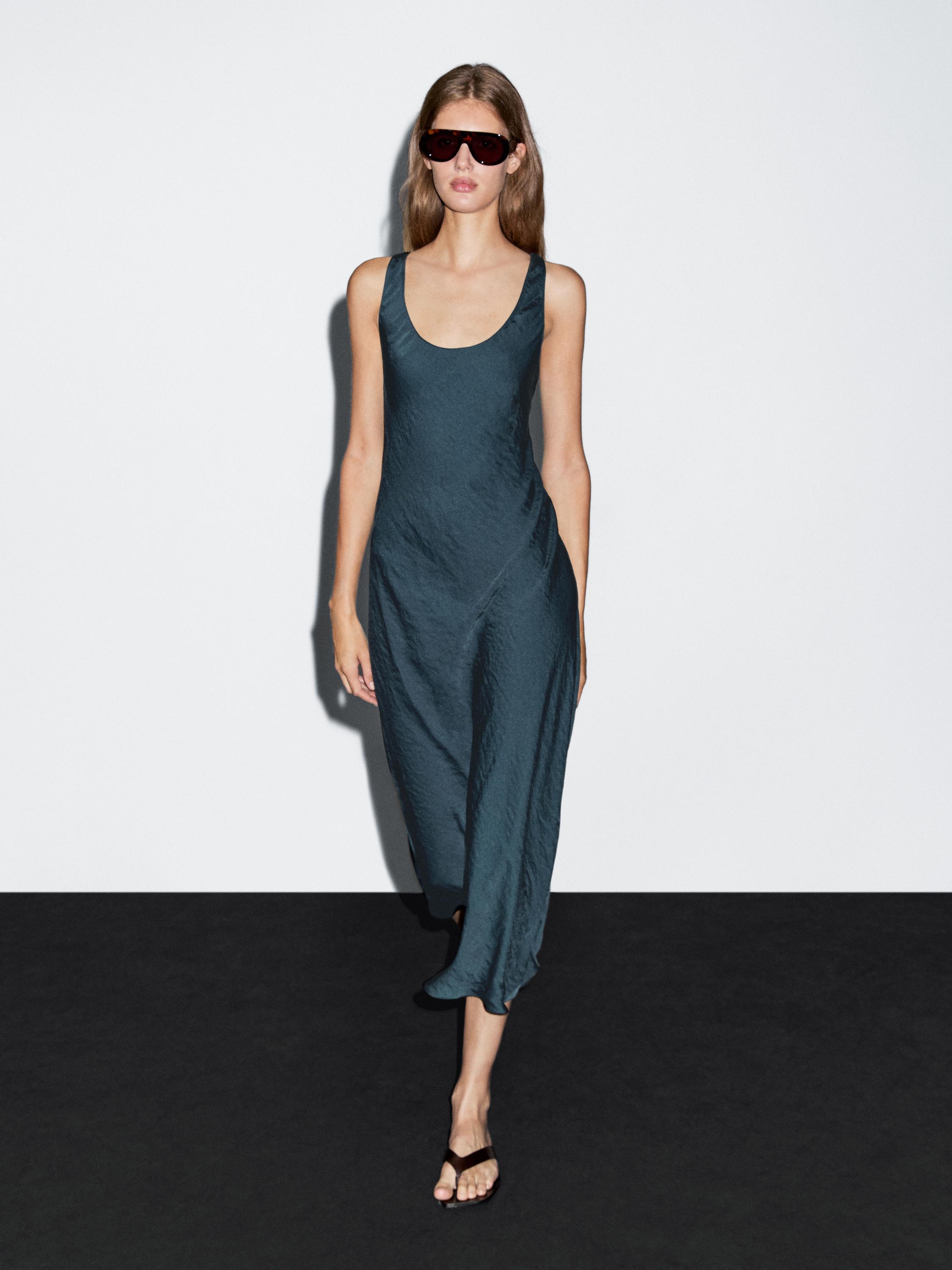 Round neck satin dress