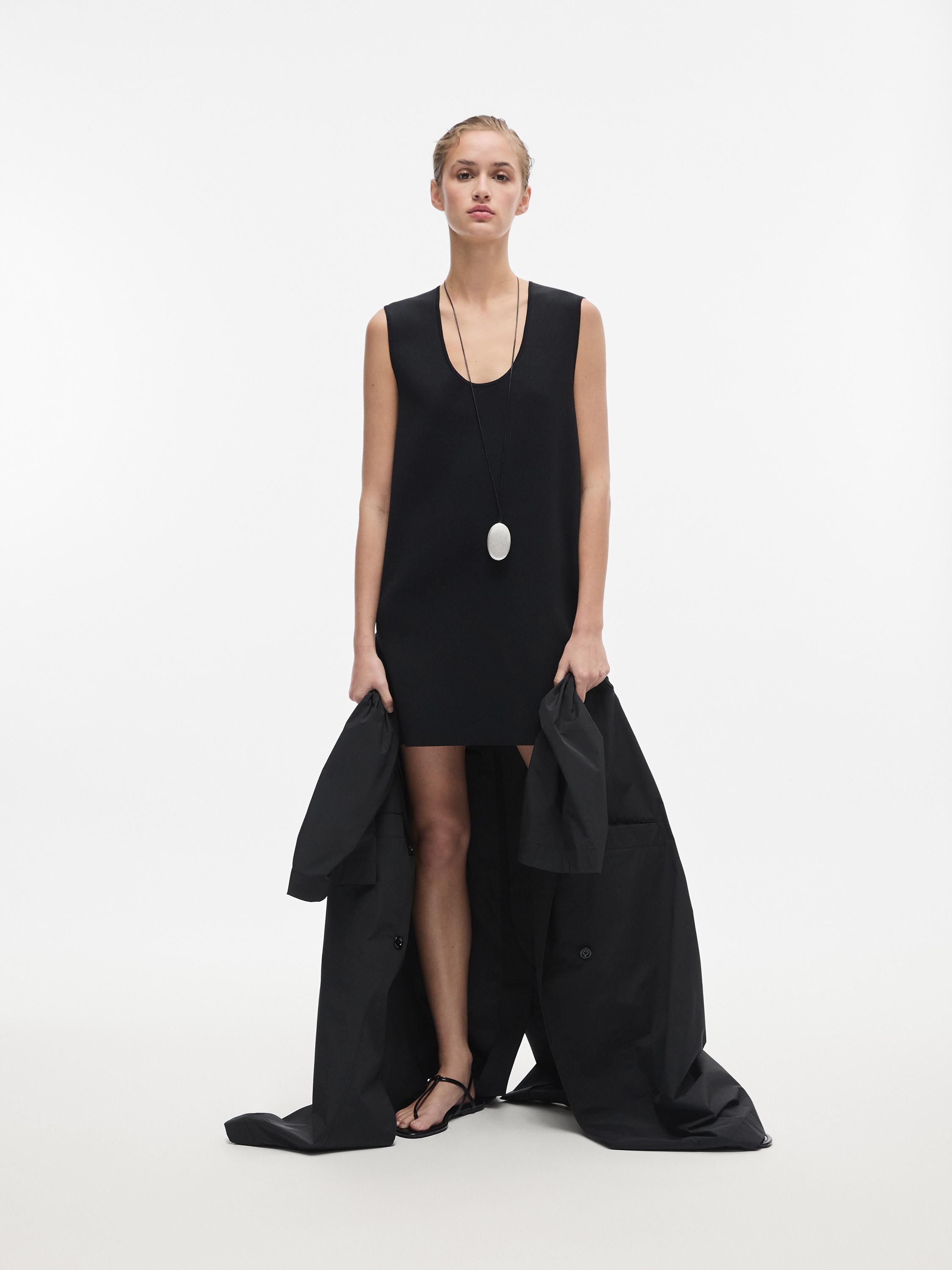 Flowing mini dress — BLACK
