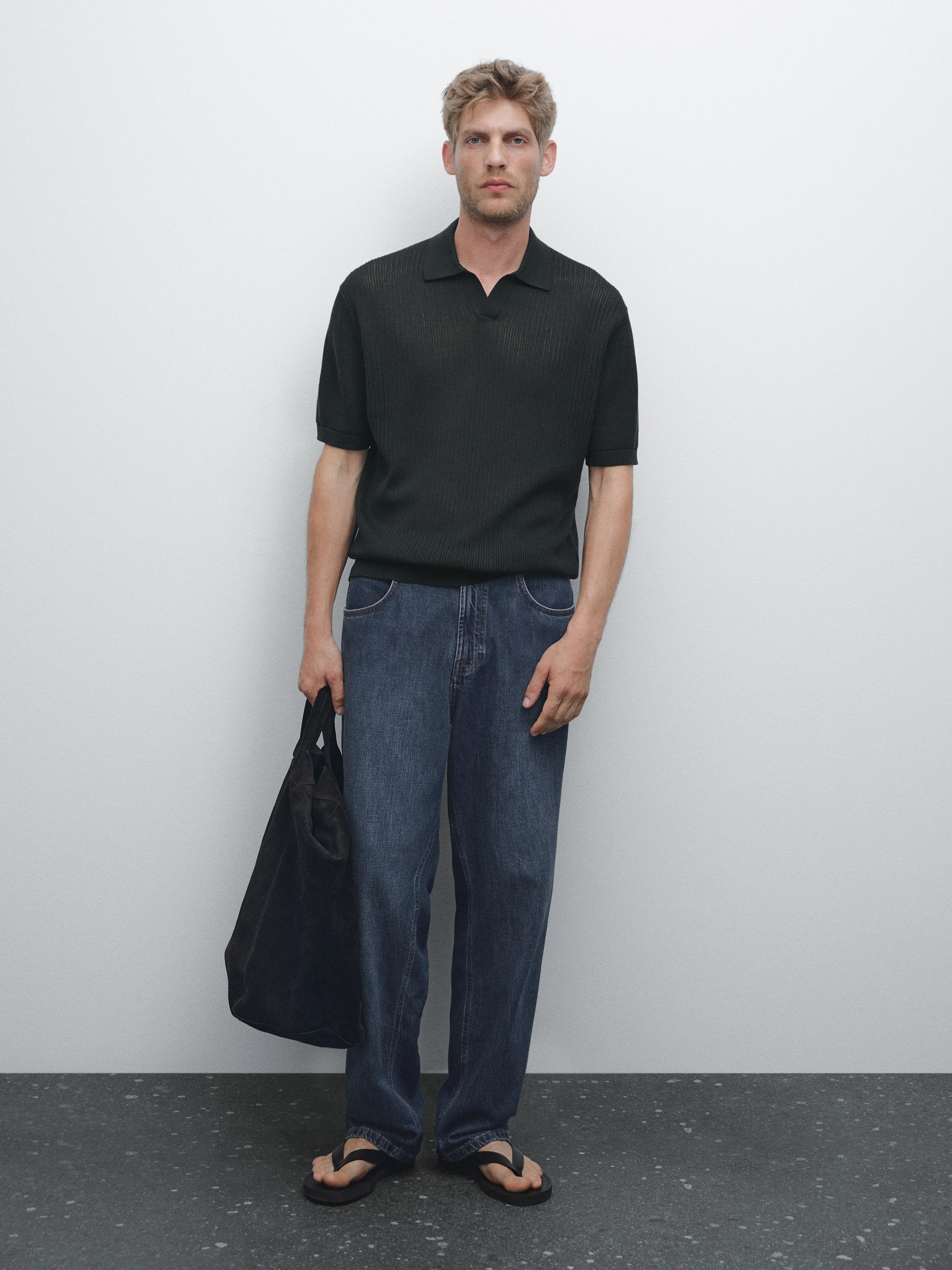 V-neck knitted polo shirt with openwork structure