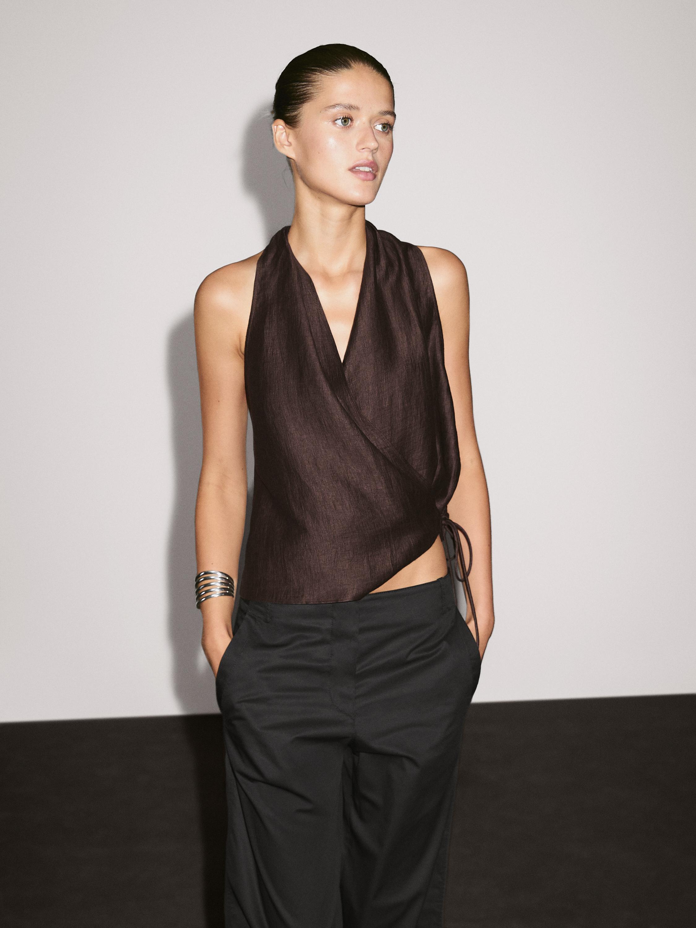 100% cotton mid-rise straight-leg trousers