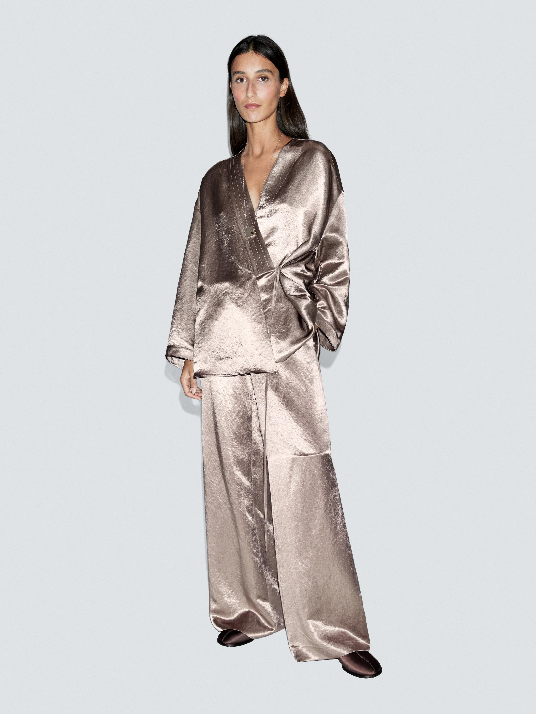 Pantalon large fluide avec ceinture large