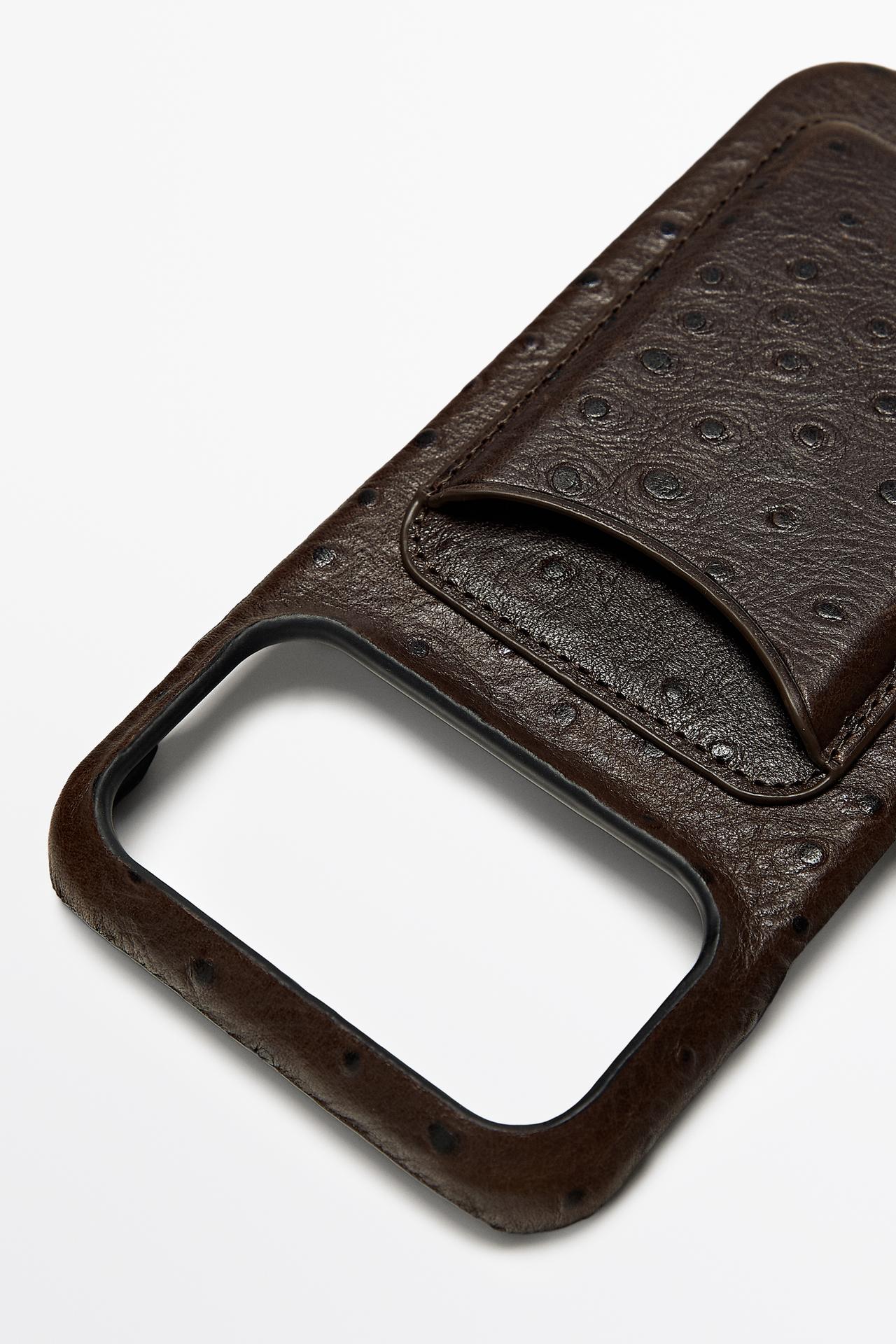 Textured Nappa leather iPhone 17 Pro Max case — Chocolate