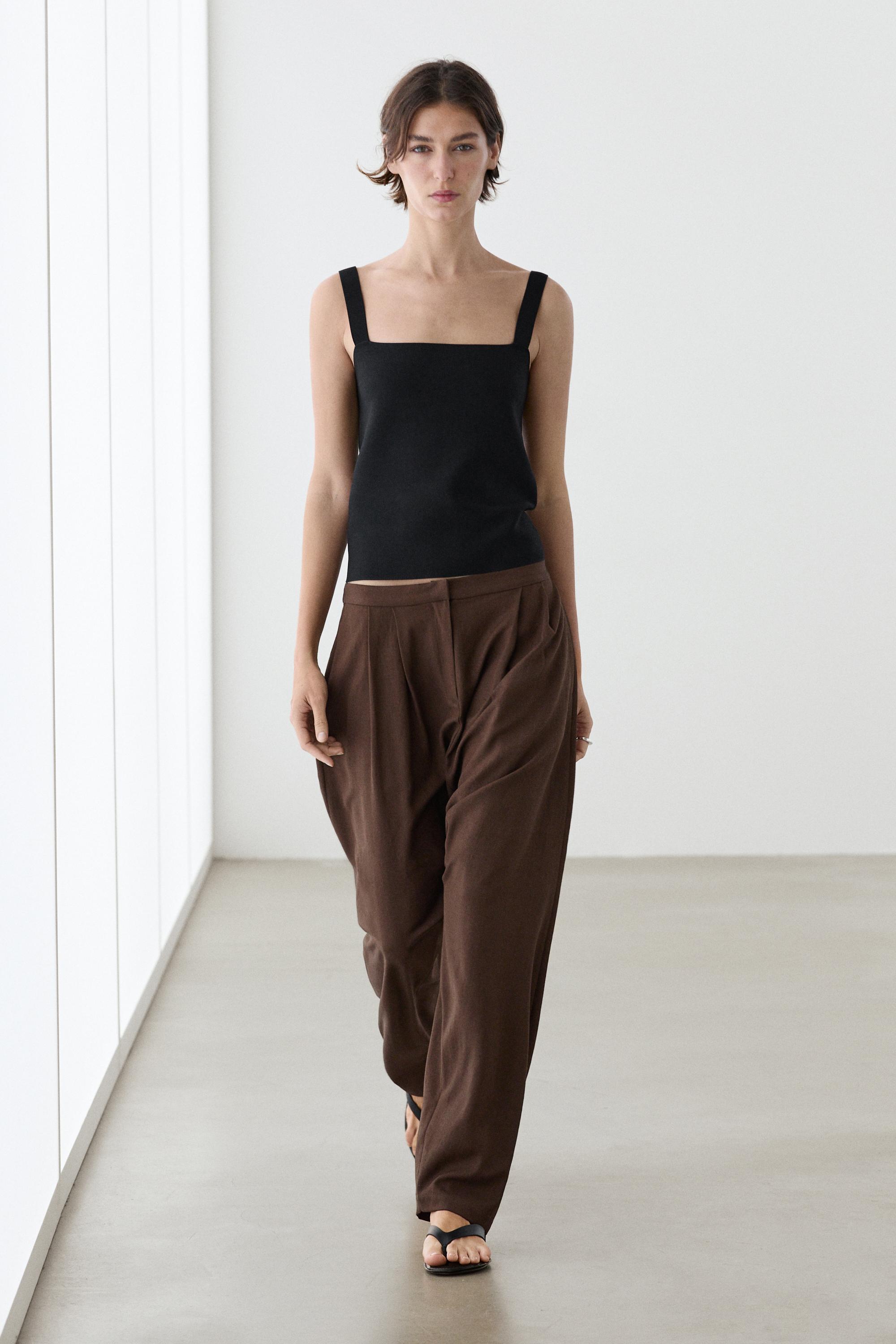Knit top with a square neckline — BLACK