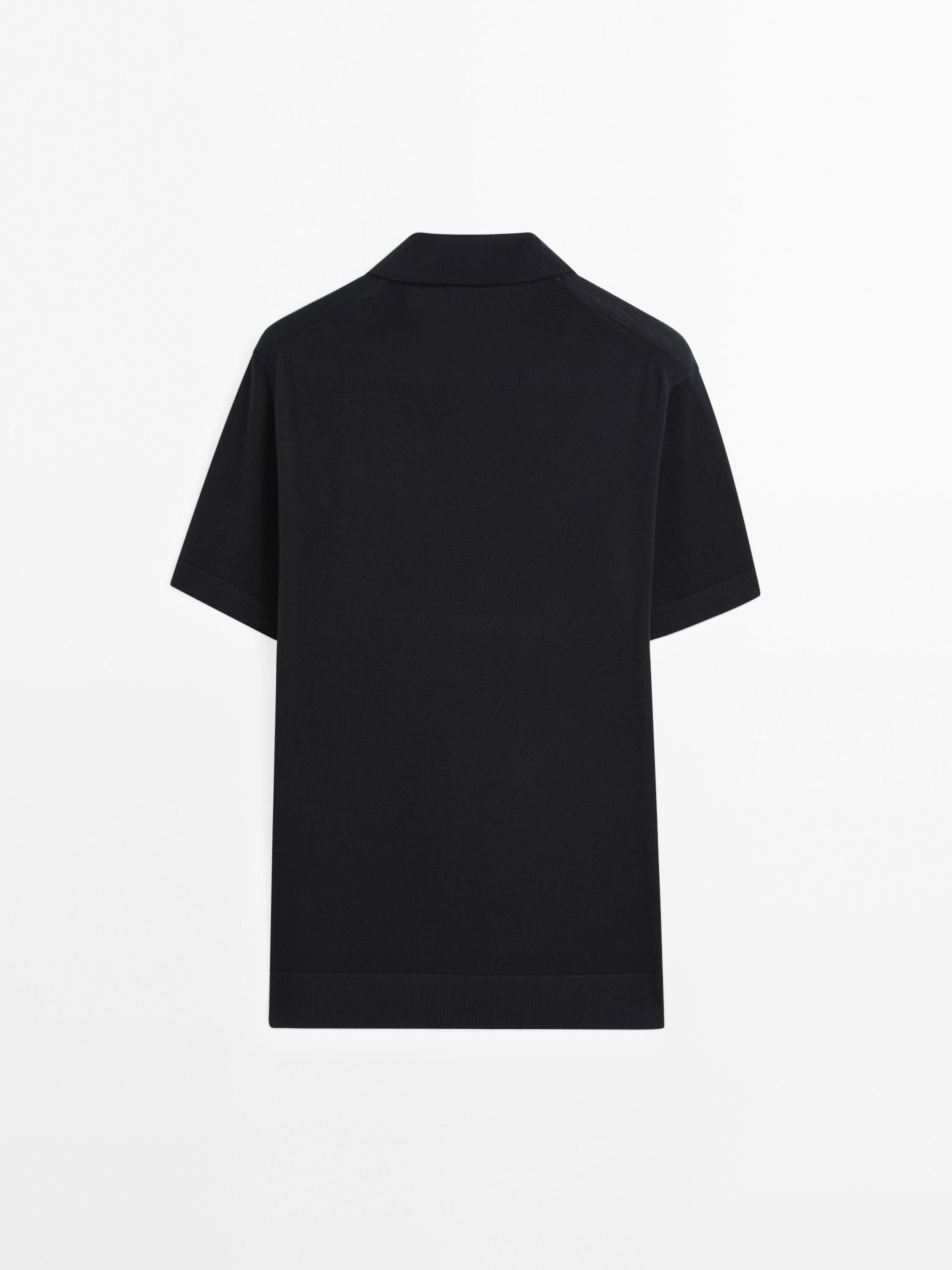 Short sleeve knit polo shirt
