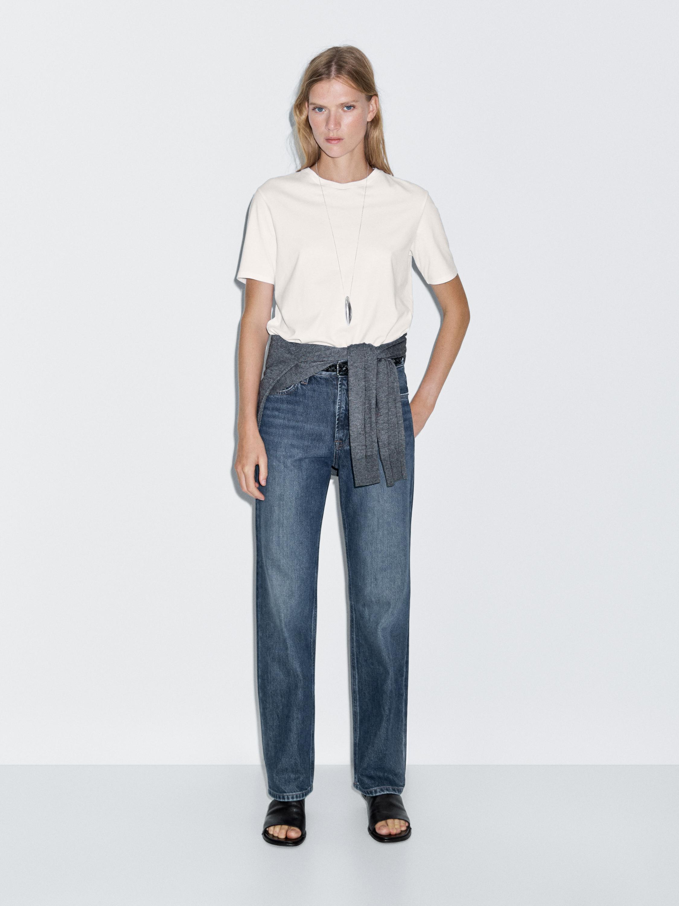 Straight-leg high-waist jeans