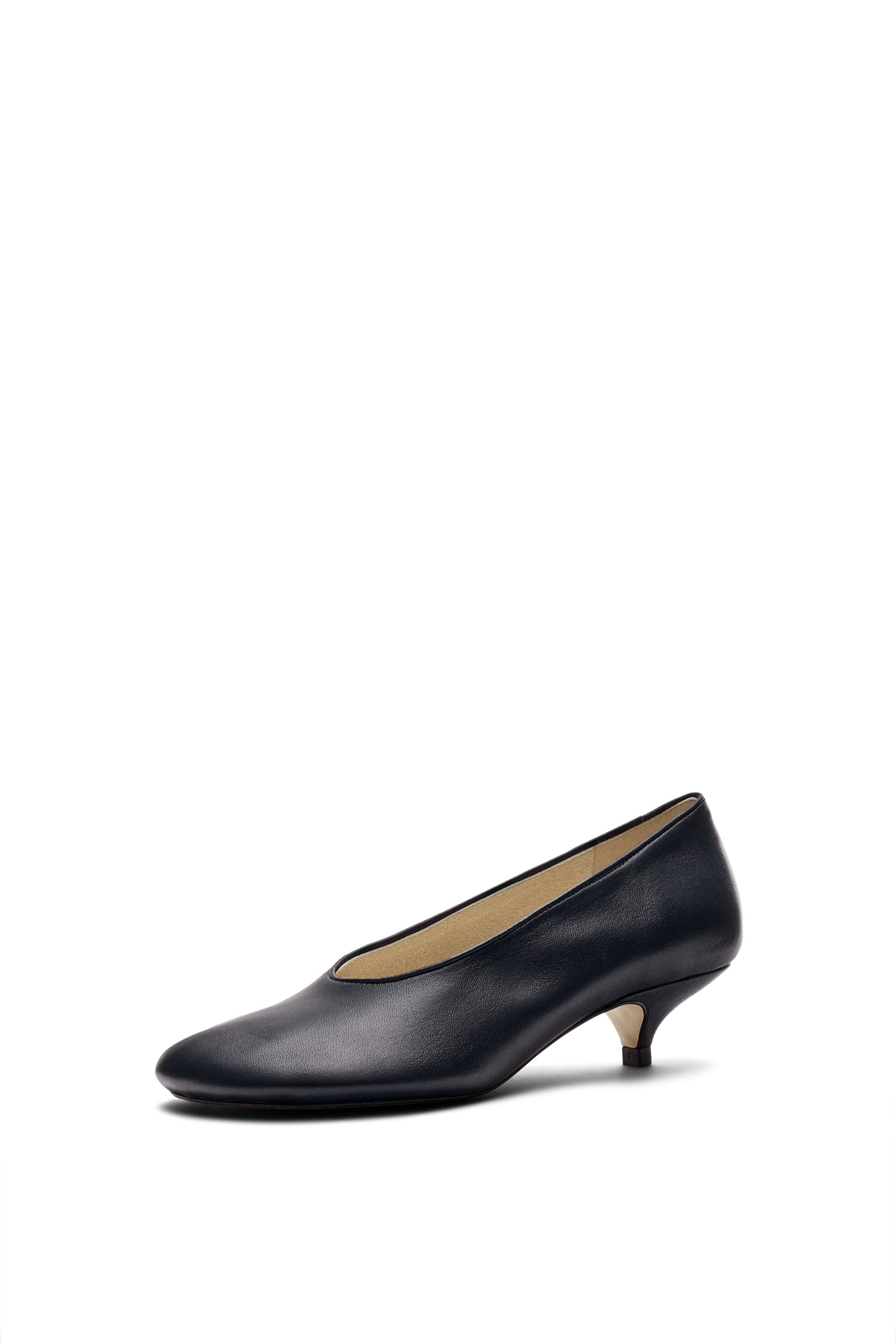 Soft leather heel shoes — BLUE