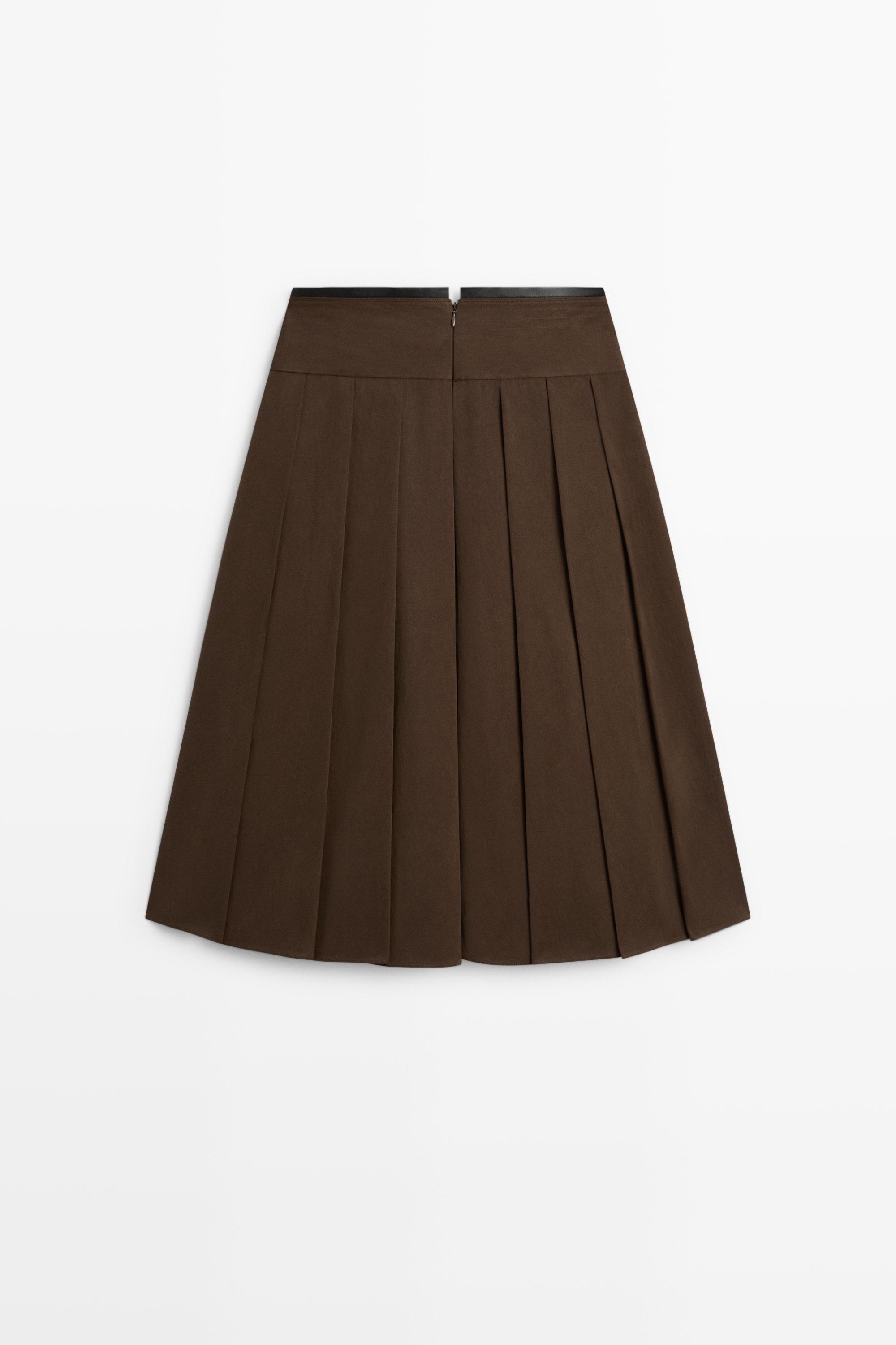 Pleated midi skirt with leather detail — Chocolate