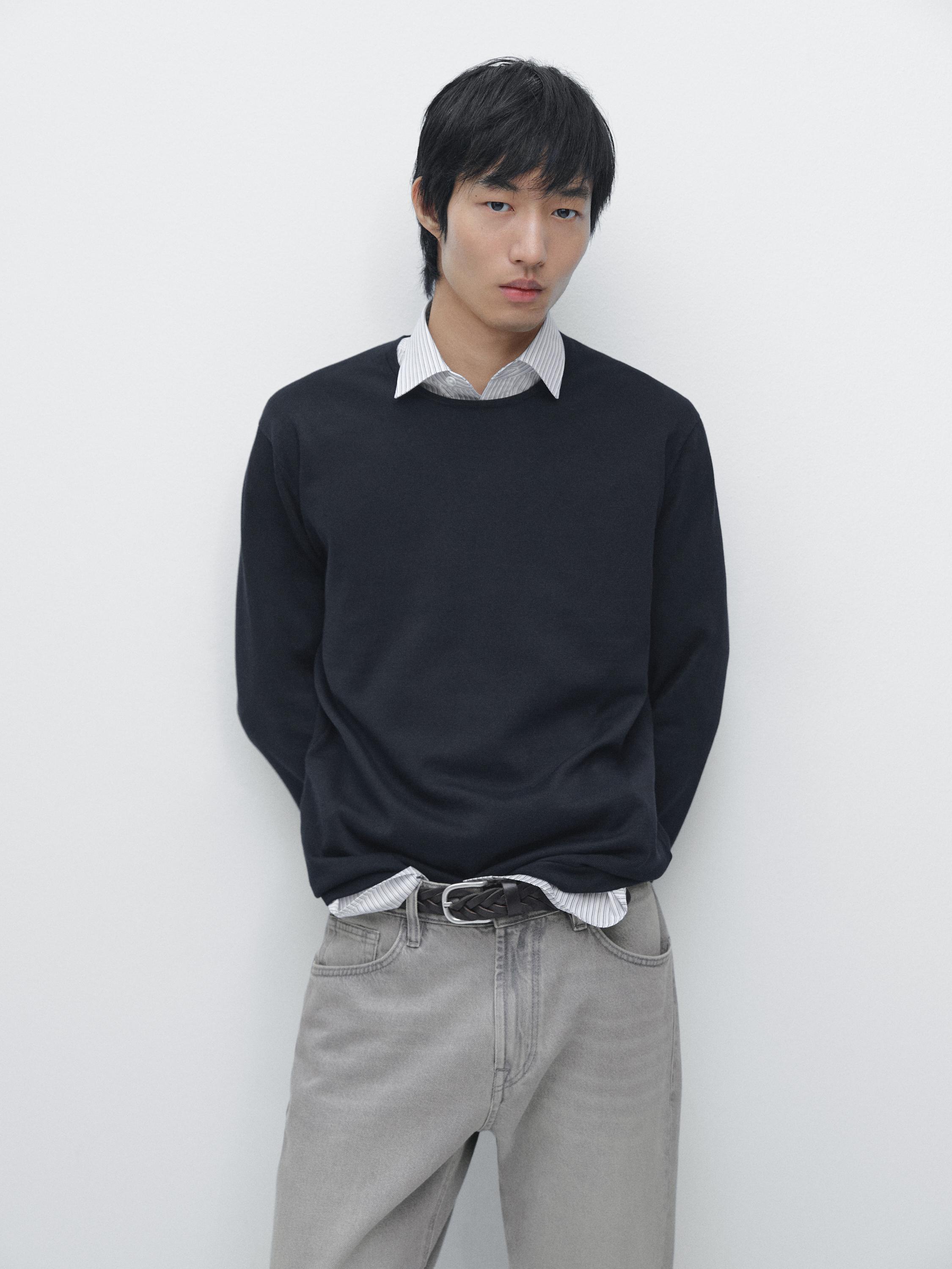 Cotton knit crew neck sweater