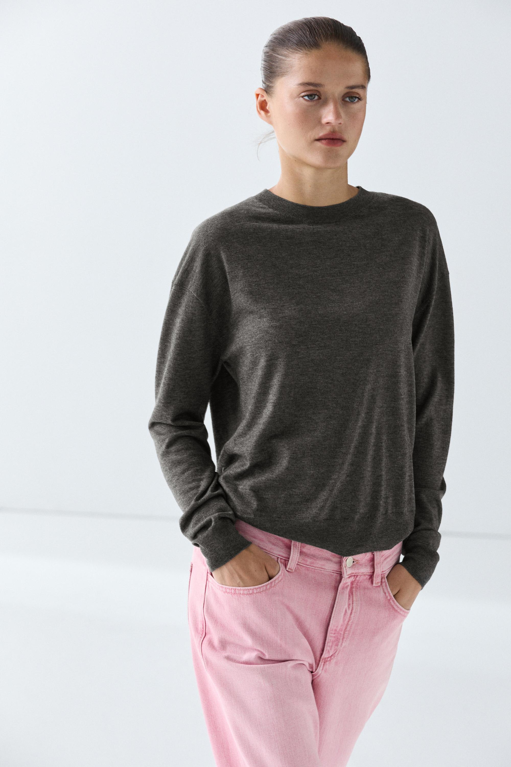 Fine knit round neck sweater — DARK GREY