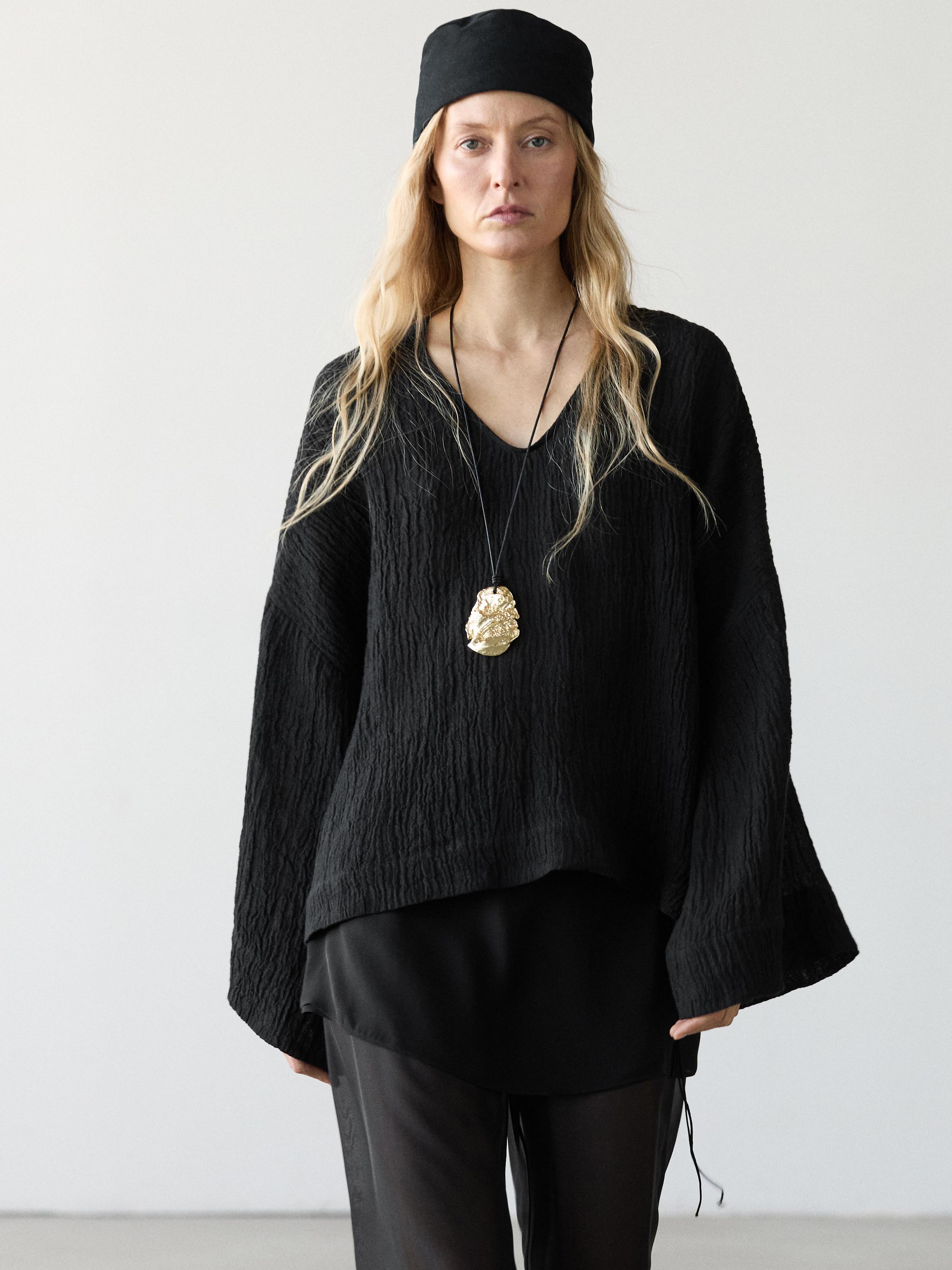 Flowing 100% linen blouse