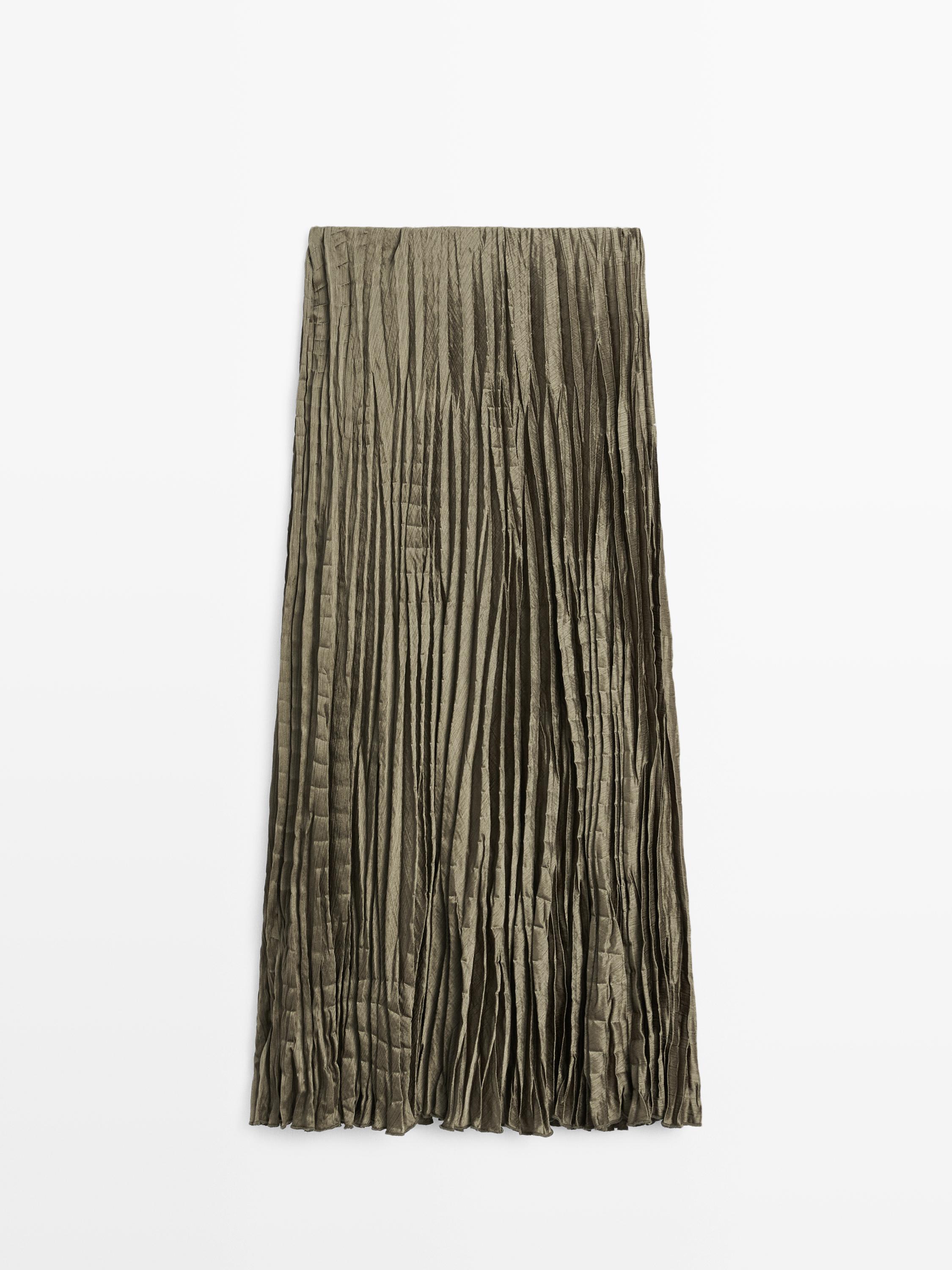Flowing pleated midi skirt