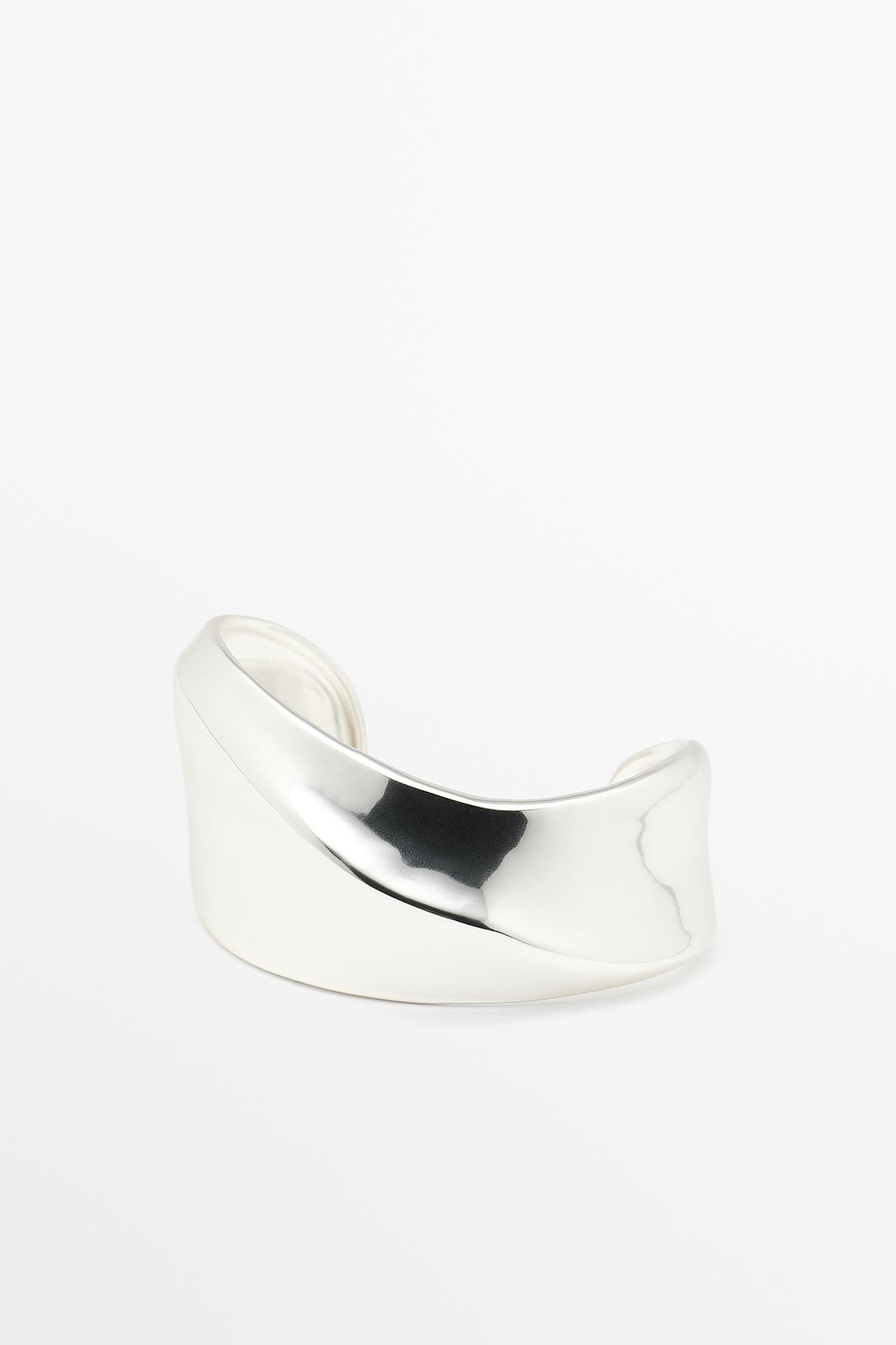 Wavy statement bracelet — SILVER